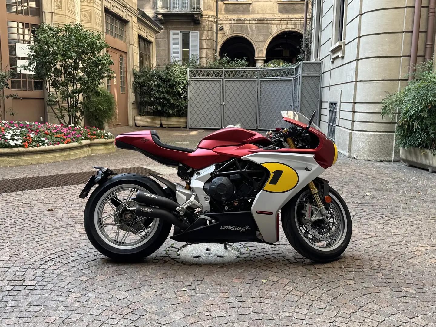 MV Agusta Superveloce 800 Ago - 2