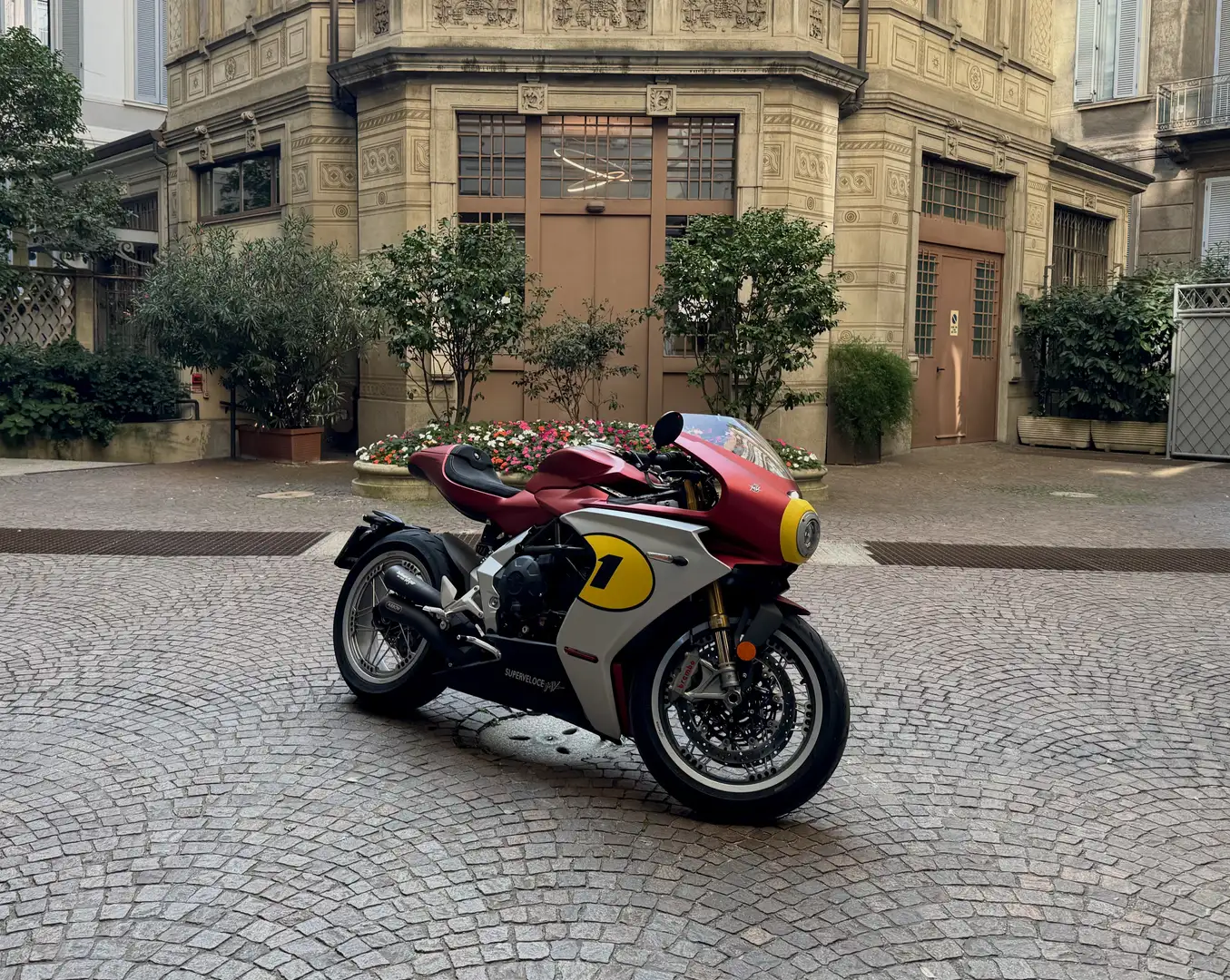 MV Agusta Superveloce 800 Ago - 1