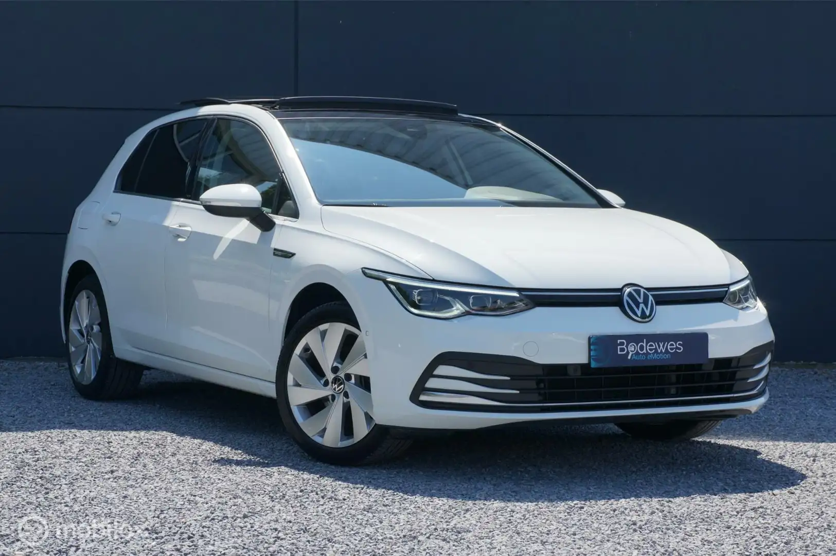 Volkswagen Golf 1.5 eTSI DSG Style Apple/Android Panodak LED Blanc - 1