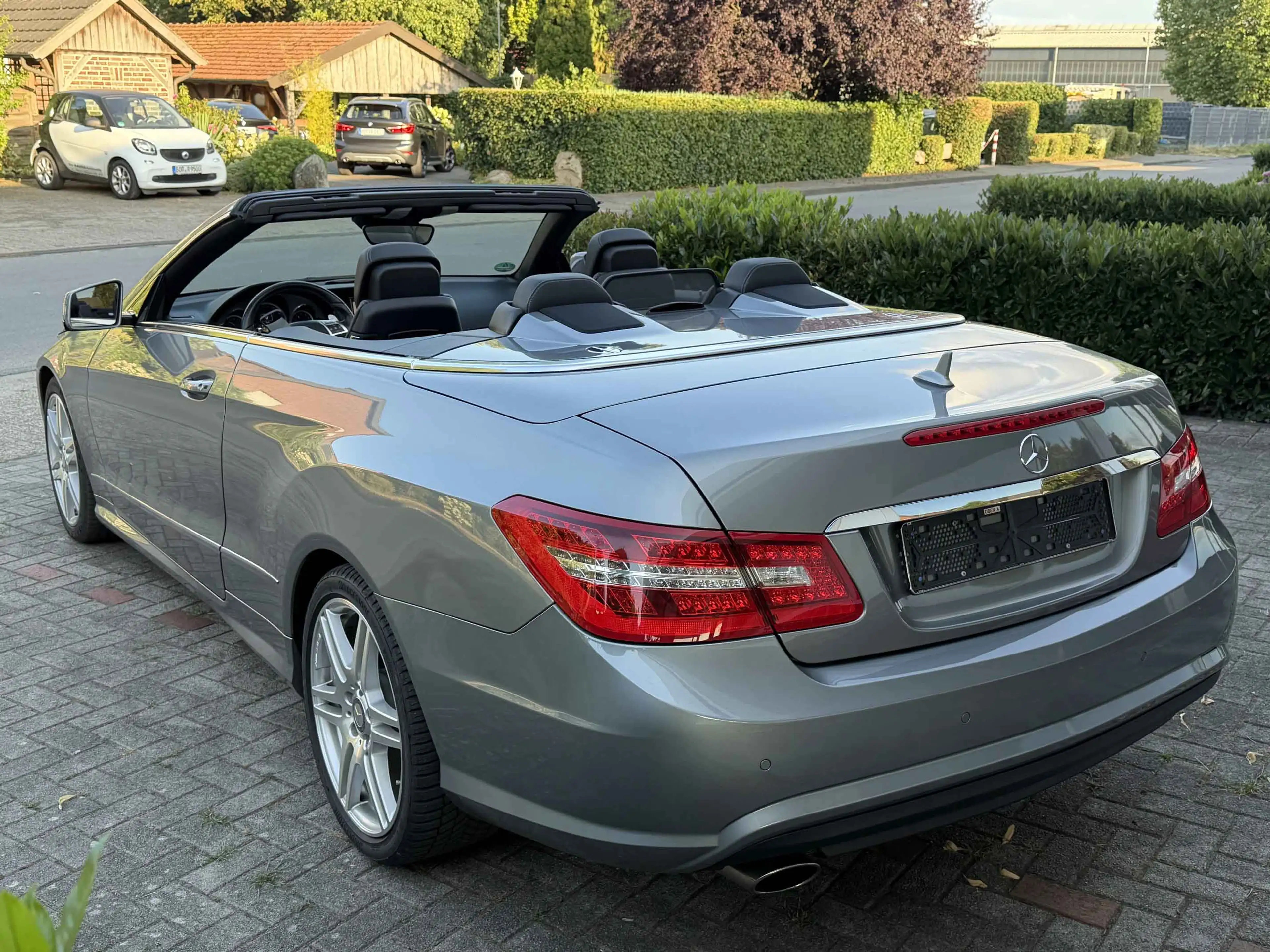 Mercedes-Benz E 250 E 250 CGI AMG Line  BlueEfficiency (207.447) — photo 4