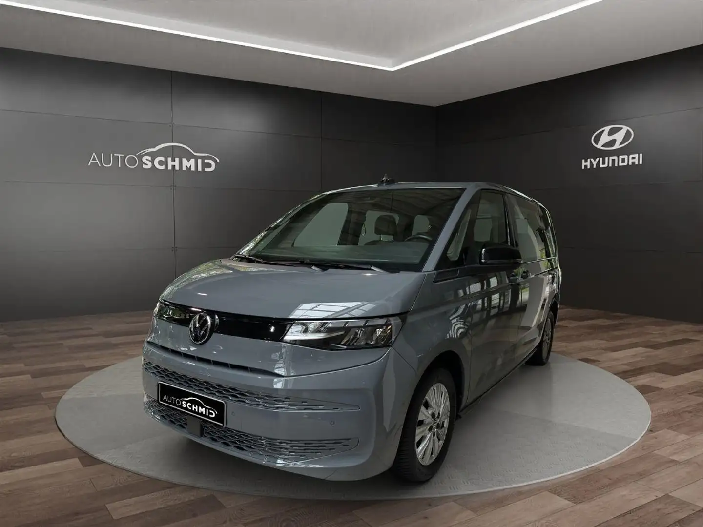 Volkswagen T7 Multivan 2.0 TDI DSG RFK NAVI SZHG 6-SITZER Grigio - 1