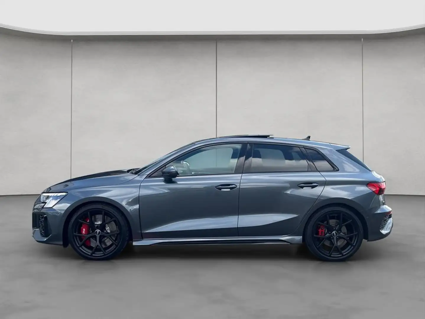 Audi RS3 TFSI Sportback quattro S tronic Grau - 2