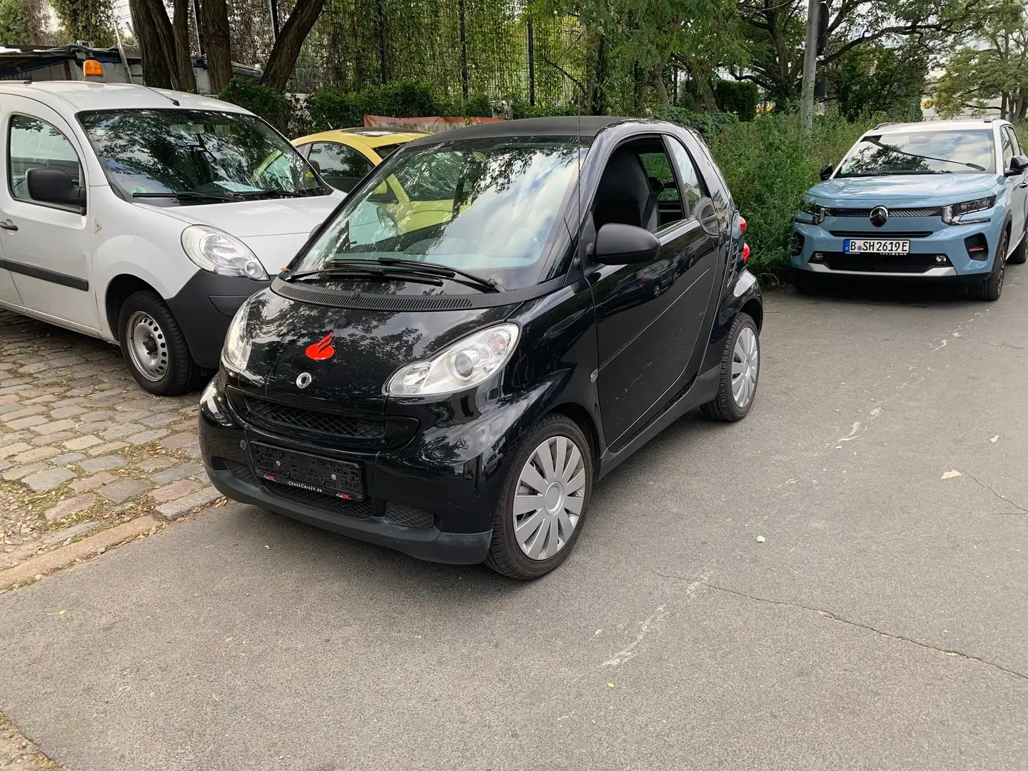 smart forTwo Basis+1Hand+1Jahr Garantie+Km.62.000 Schwarz - 2
