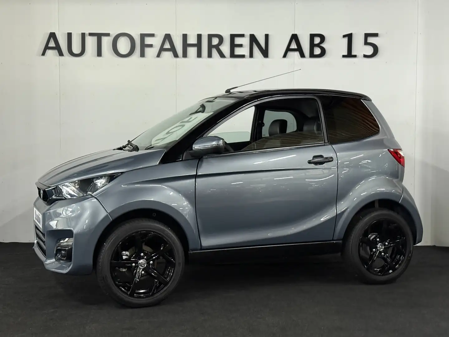 Aixam City Sport, Elek, CarPlay, RFK Mit Kostenlose Lieferung Šedá - 1