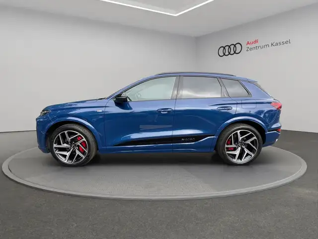 Audi Q6 e-tron view 4