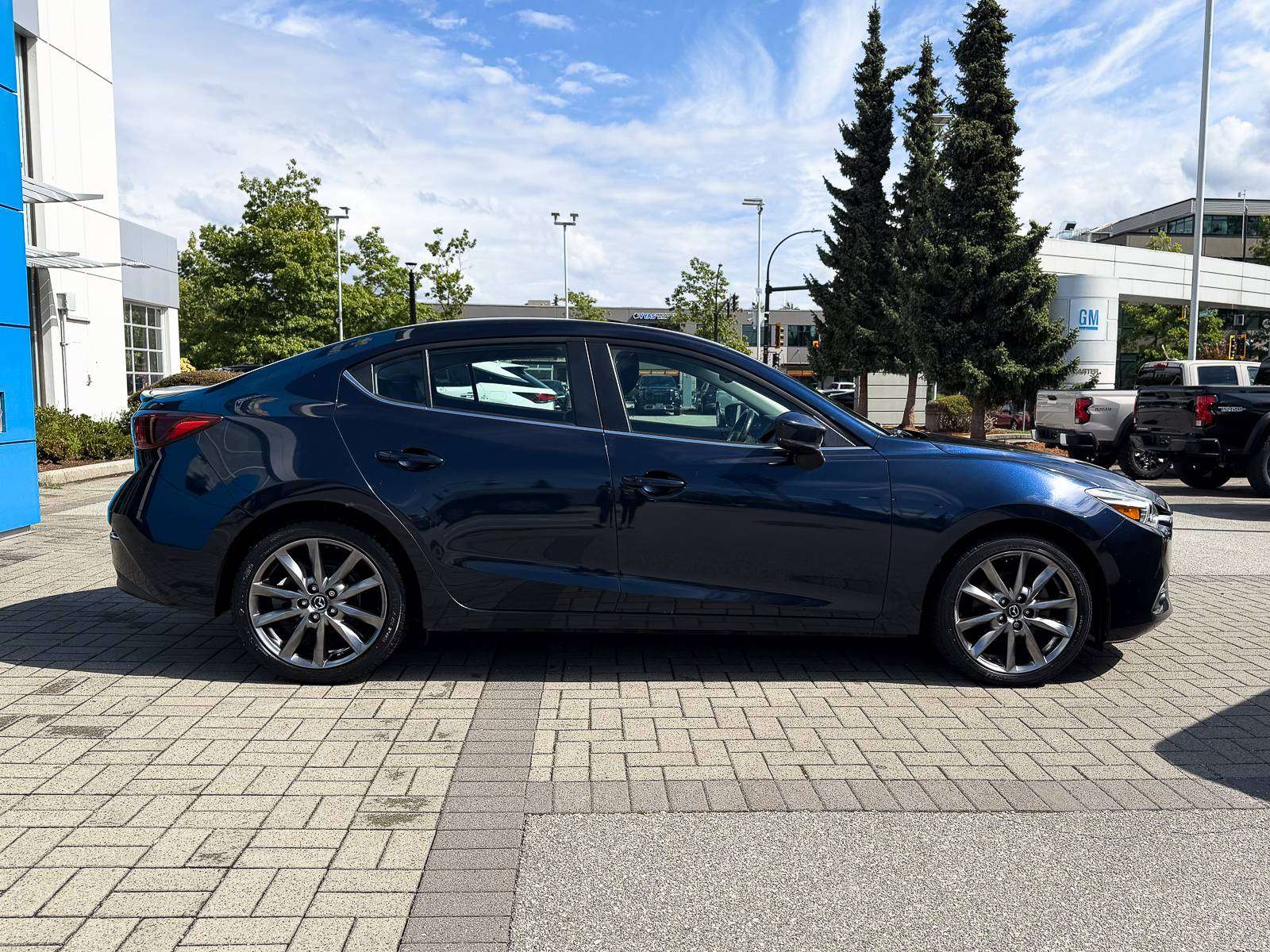 2018 Mazda Mazda3 GT | Cruise Ctrl/ Heated Seats/ Auto Climate Ctrl/ — снимка 1