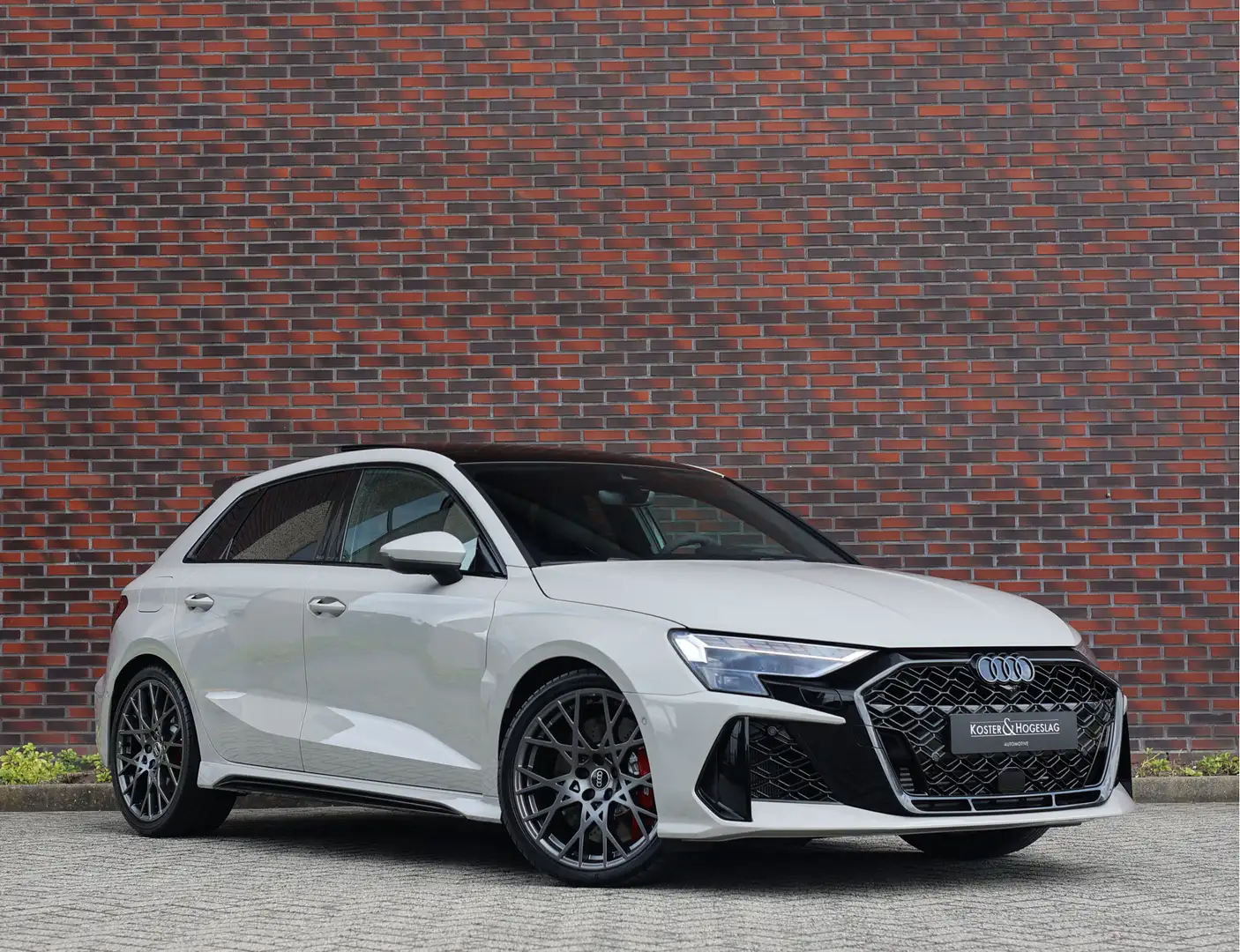 Audi RS3 Sportback 2.5 TFSI quattro | Krijt - Pano - Sonos Grijs - 1