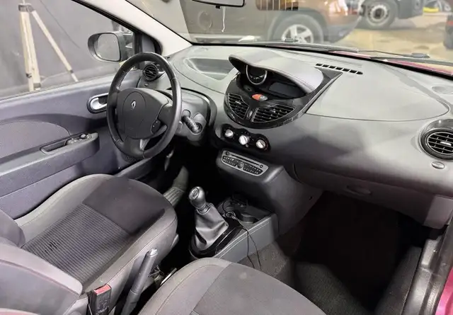 Renault Twingo view 5