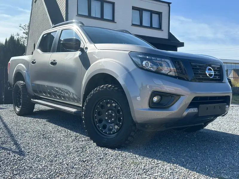 NISSAN Navara