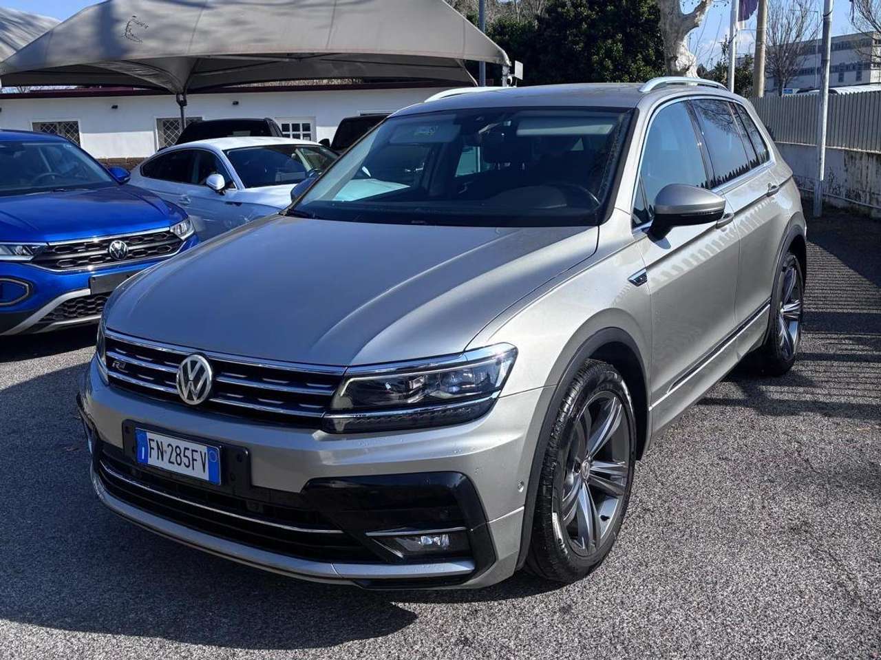 Volkswagen Tiguan 2.0 tdi 150 cv r line