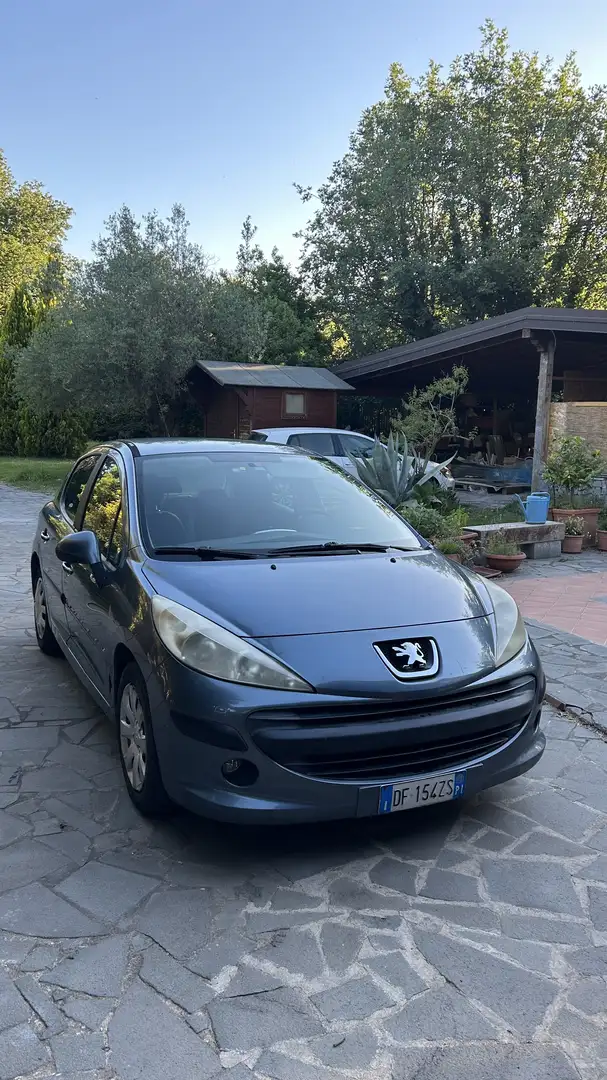 Peugeot 207 5p 1.6 hdi 16v XT - 1