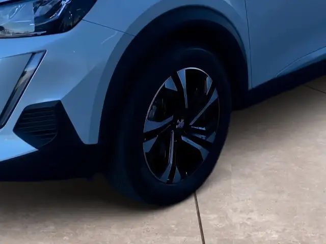 Peugeot 2008 view 15