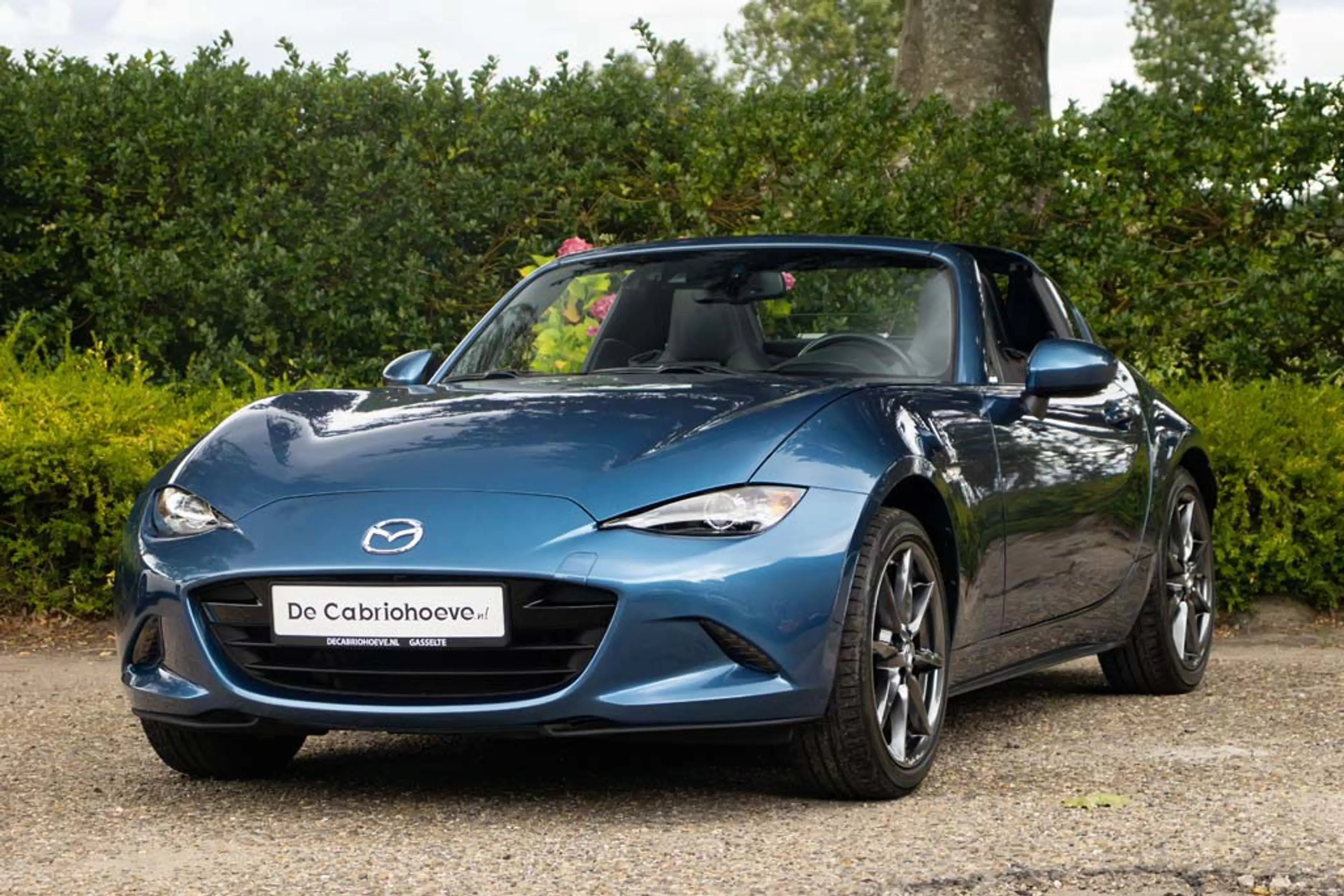 Mazda MX-5 RF NDRF 2.0l SkyActiv-G 160 GT-M Eternal Blue Mica — photo 2