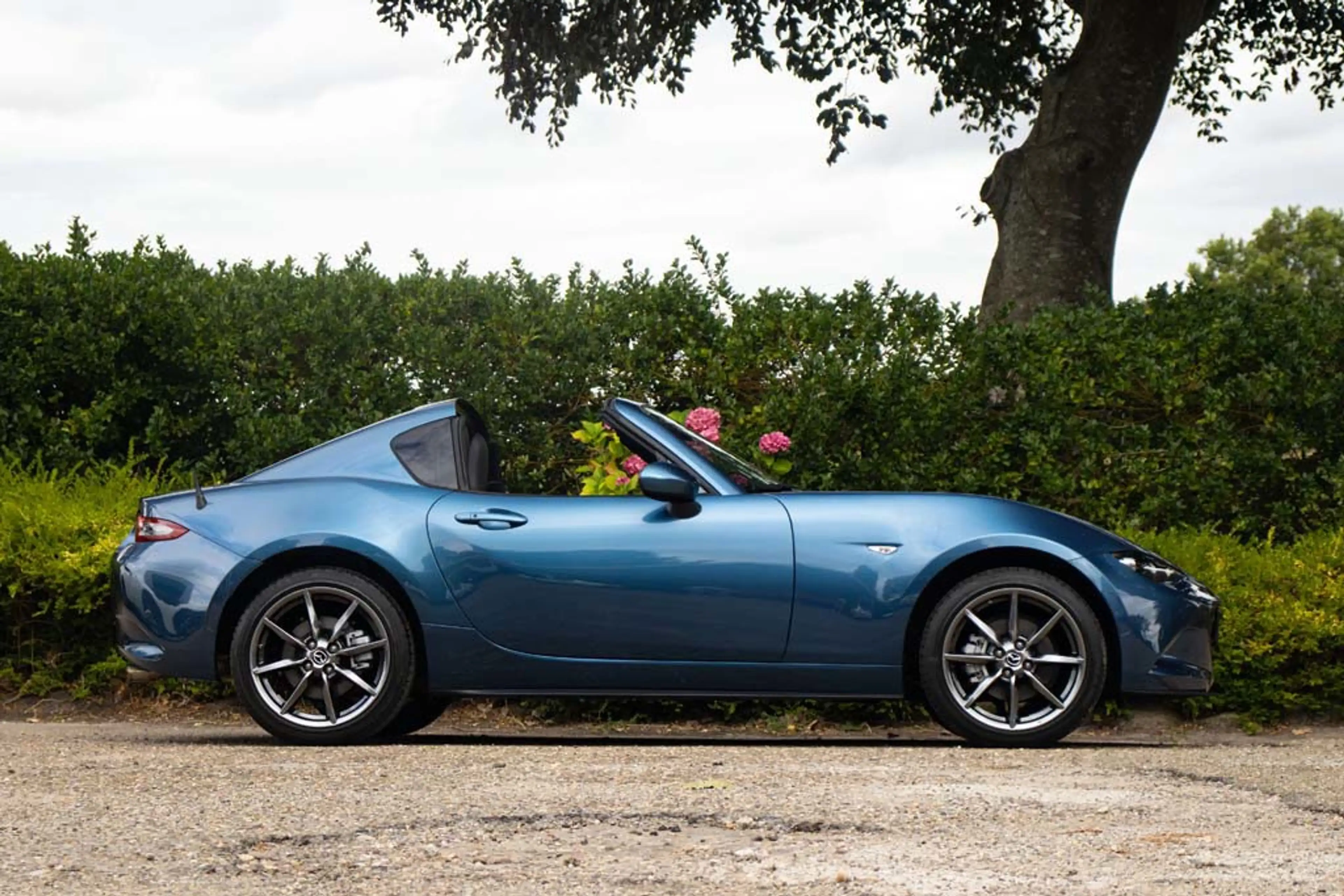 Mazda MX-5 RF NDRF 2.0l SkyActiv-G 160 GT-M Eternal Blue Mica — photo 3