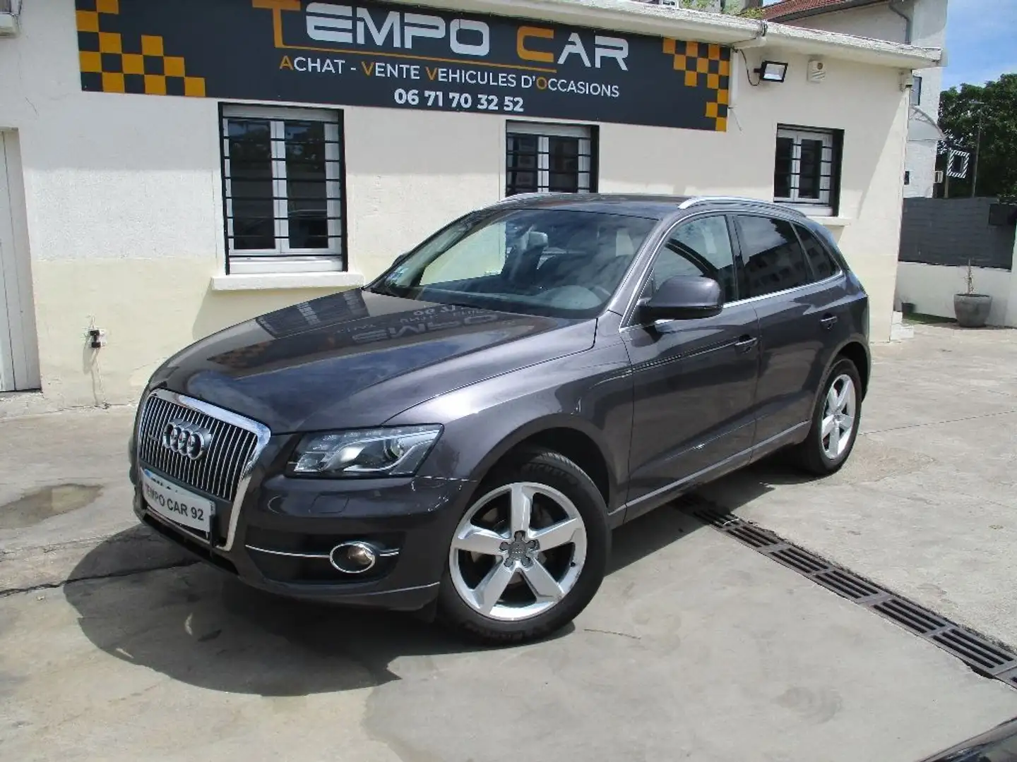 Audi Q5 2.0 TFSI 211 Quattro Avus S tronic 7 Gris - 1