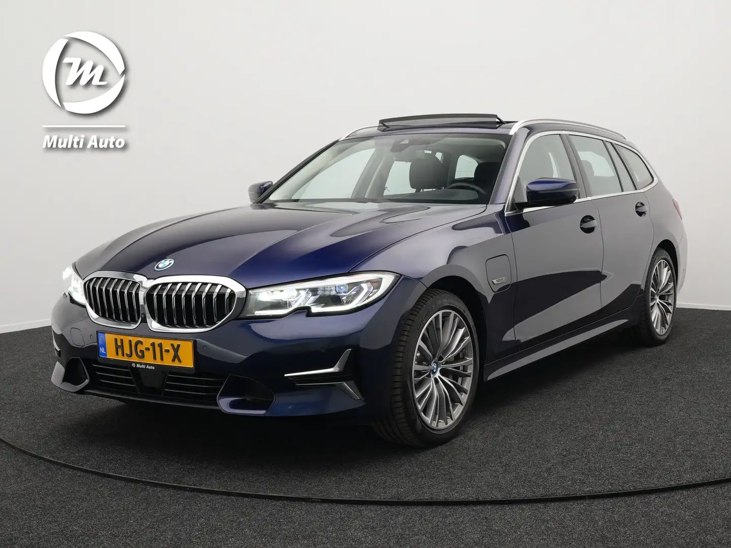 BMW 330 3-serie Touring 330e Luxury Line Plug In Hybrid 29 Blauw - 1