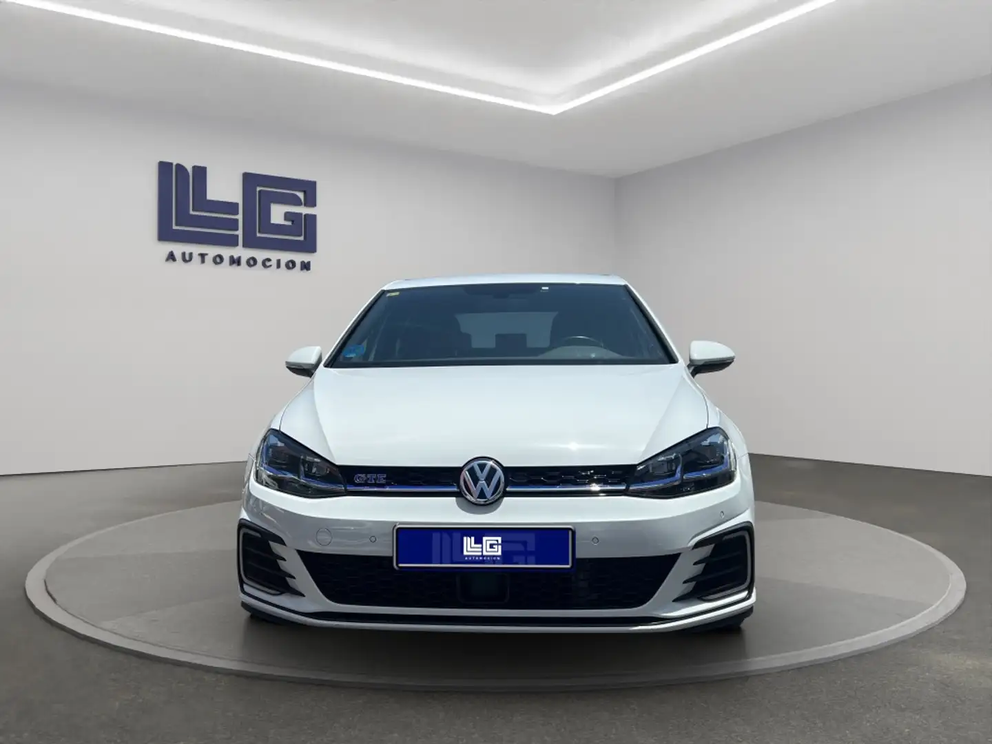 Volkswagen Golf GTE 1.4 TSI Weiß - 2