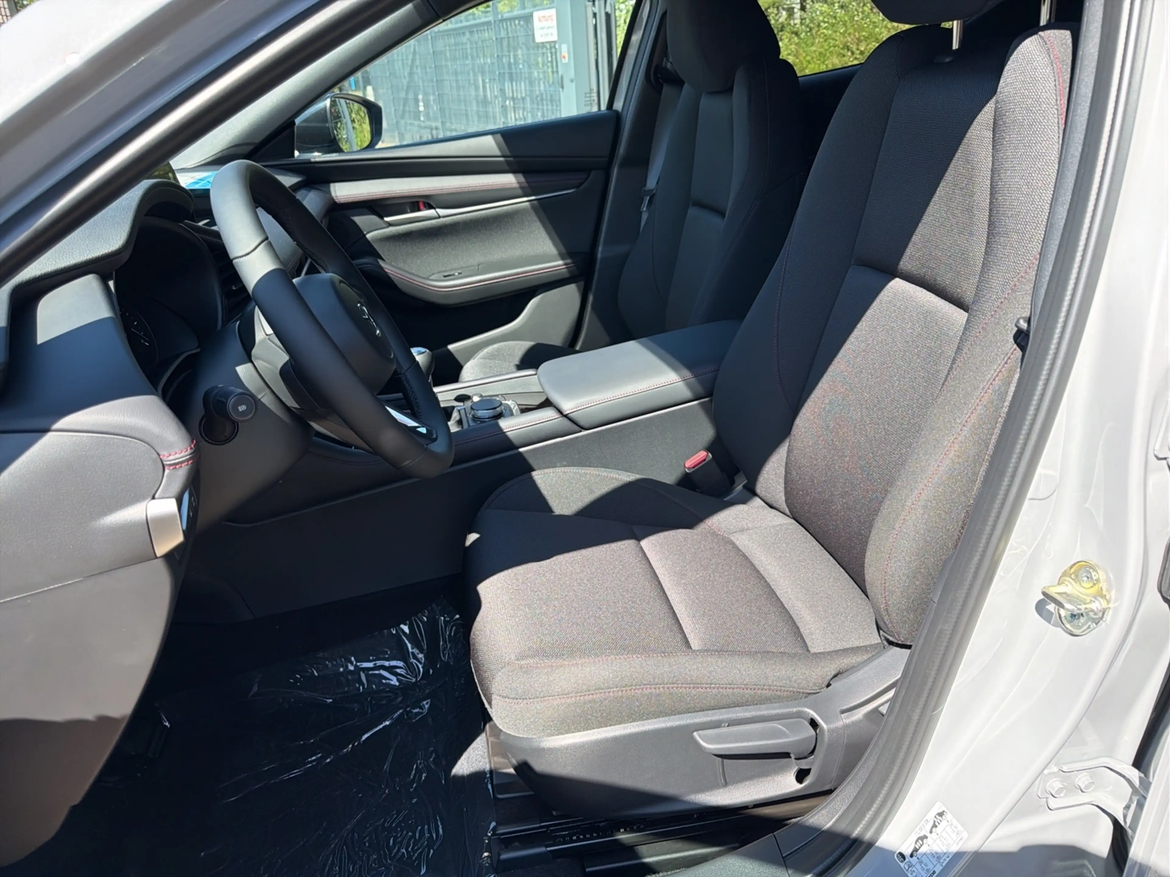 Mazda 3 2.5 e-SKYACTIV G 140ps 6MT FWD Homura — photo 5