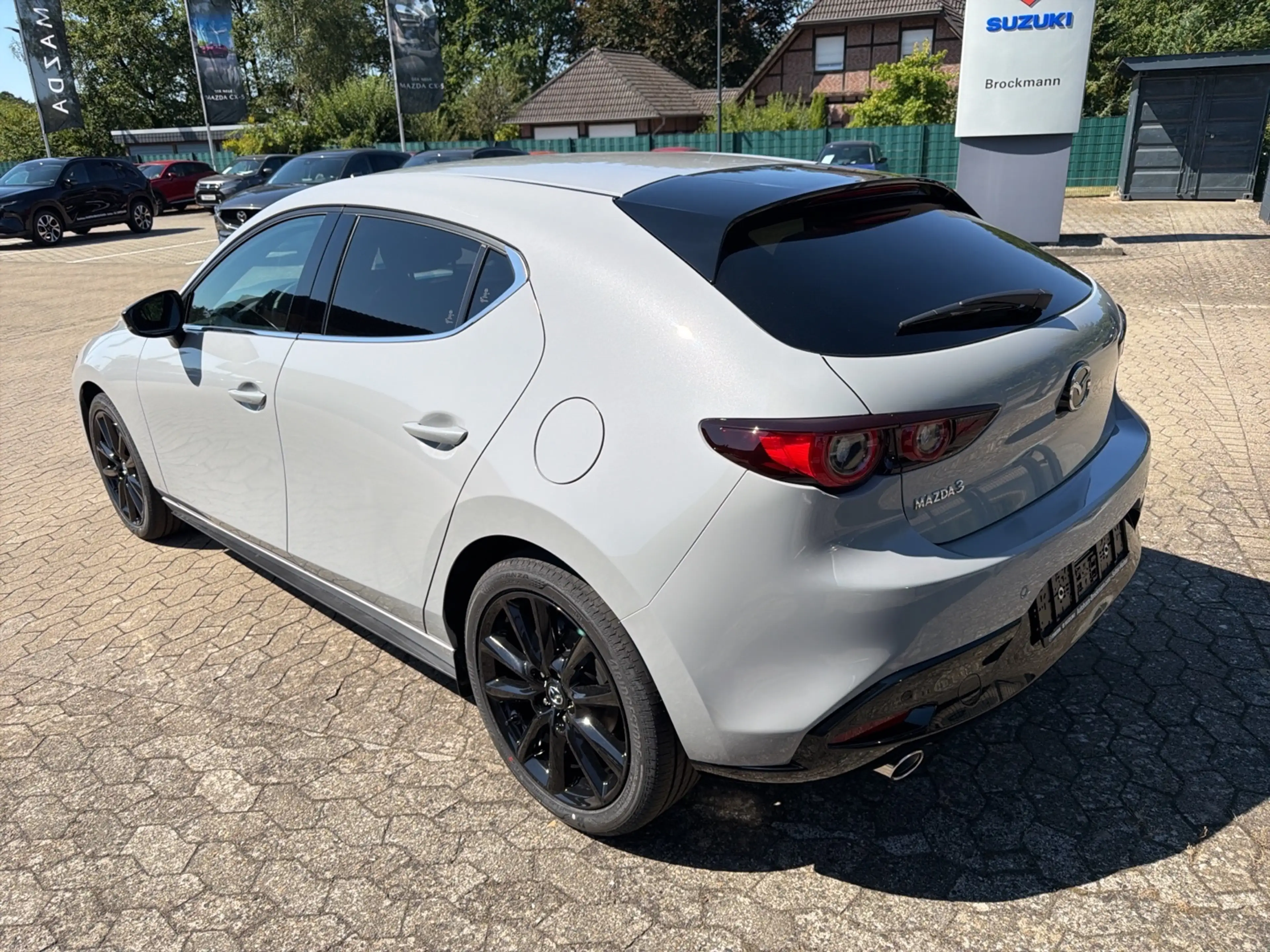 Mazda 3 2.5 e-SKYACTIV G 140ps 6MT FWD Homura — photo 3