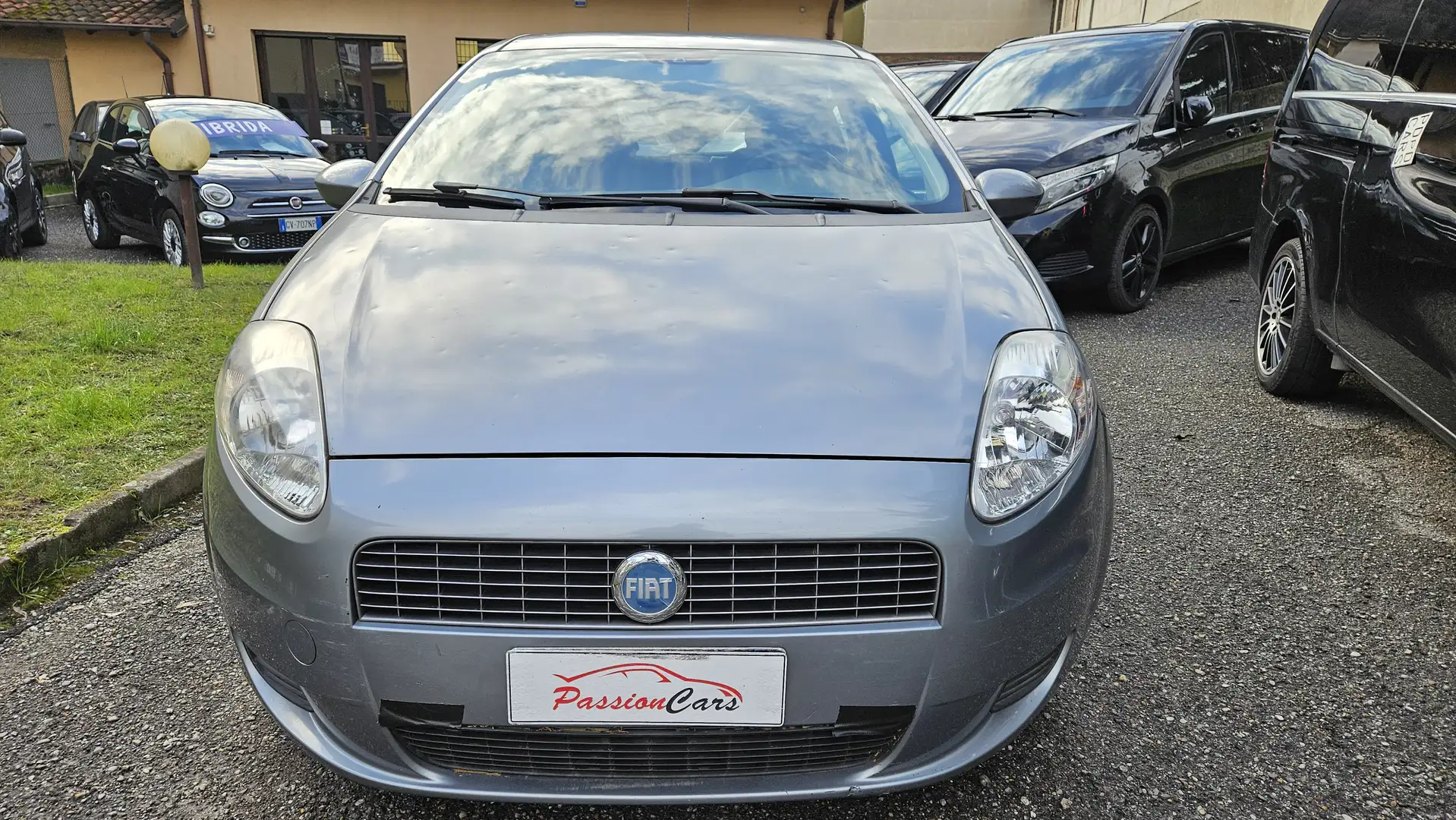 Fiat Grande Punto 1.4 16v 95cv NEOPATENTATI OK MOLTO RICHIESTA! Silber - 2