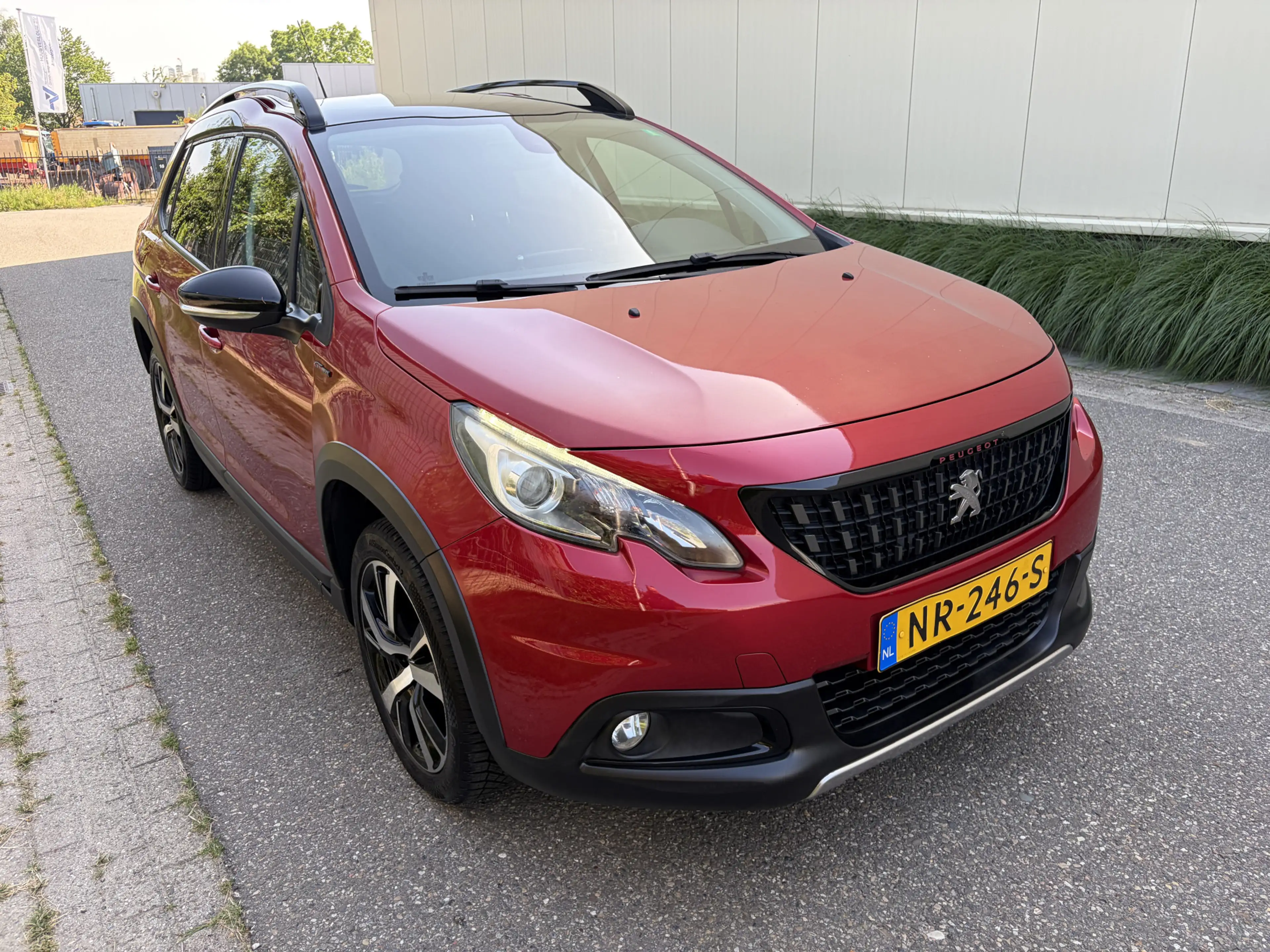 Peugeot 2008 1.2 PureTech GT-line / NAVI / CRUISE / CLIMATE / H — photo 28