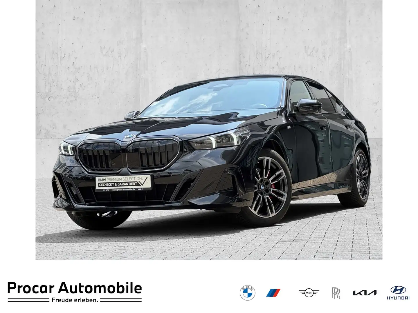 BMW 520 i M Sport Pro AdapLED DA+ PA+ H/K Pano HuD Чорний - 1