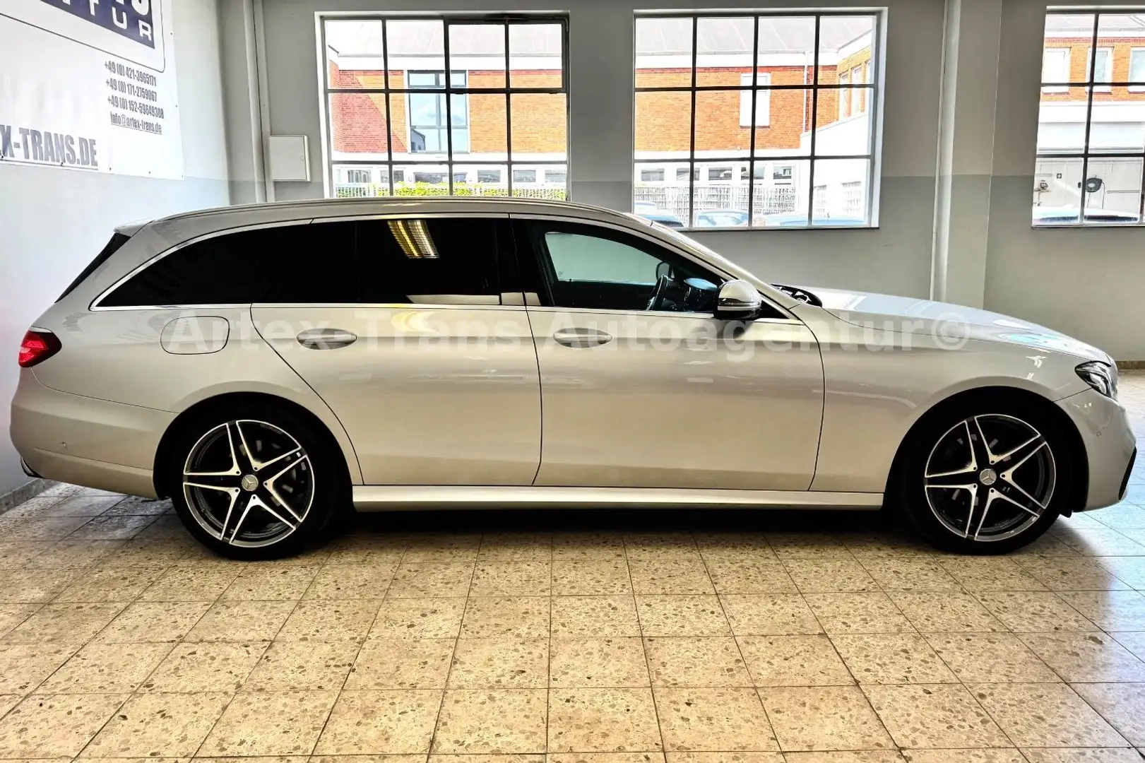 Mercedes-Benz E 220 E220 T AMG-Line/KAMER/WIDESCR/SHZ/LED/AMBIEN/ACC Argent - 2