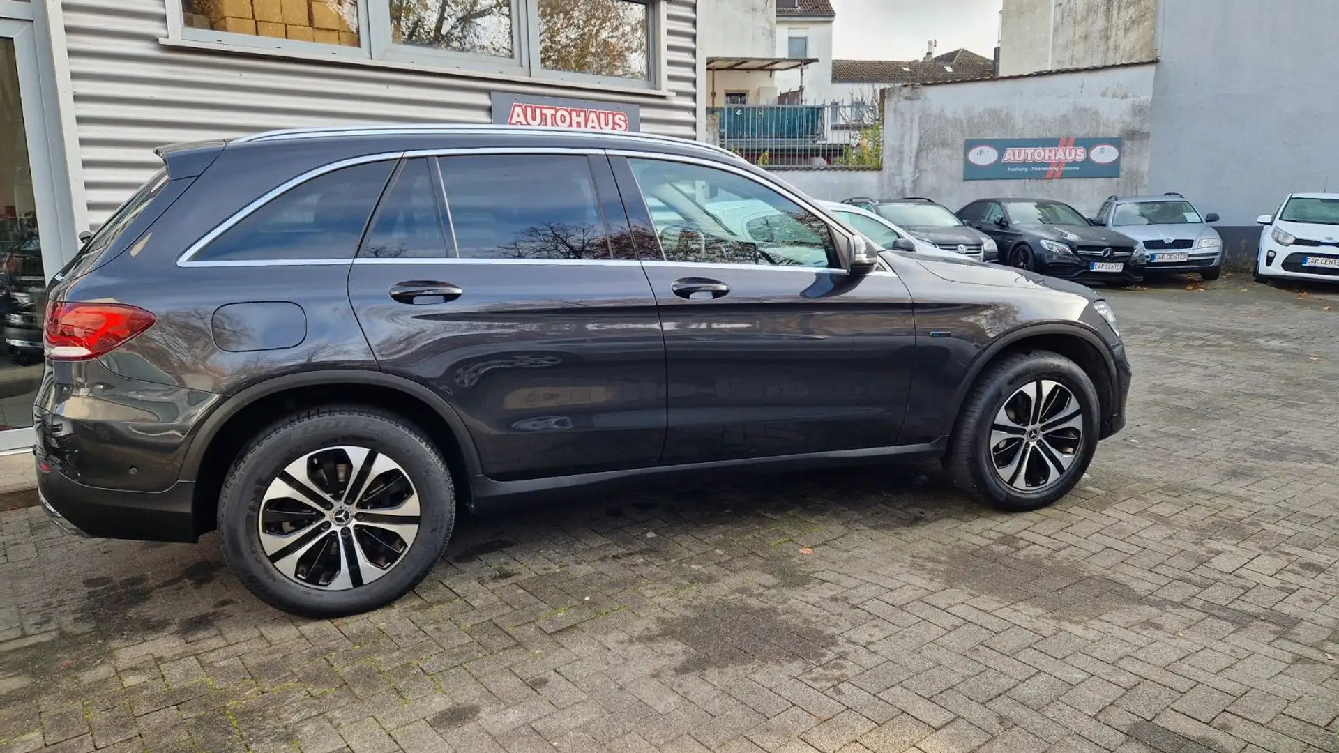 Mercedes-Benz GLC 300 de 4Matic PRE-SAFE+Kamera+Totenwinke+DAB Grau - 2