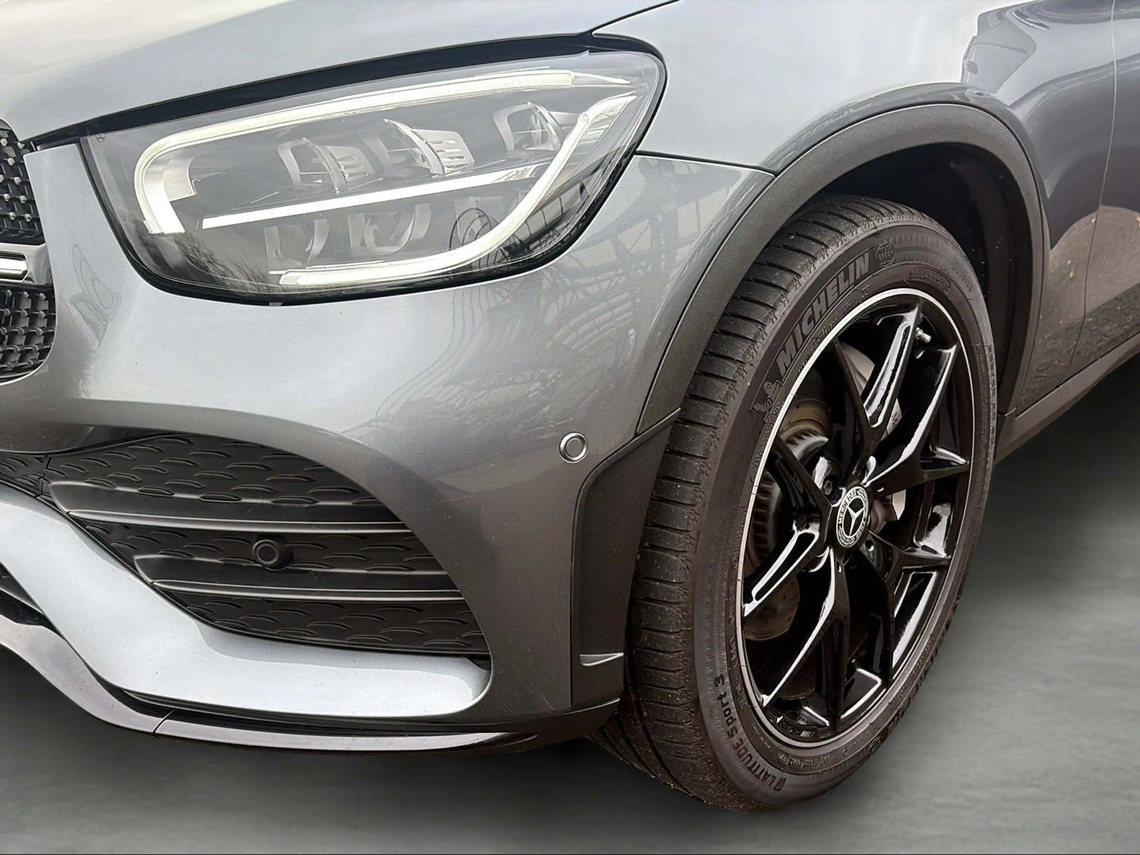Mercedes-Benz GLC 400 d 4M AMG NIGHT PANO 360° MEMORY HUD AMBI — photo 4