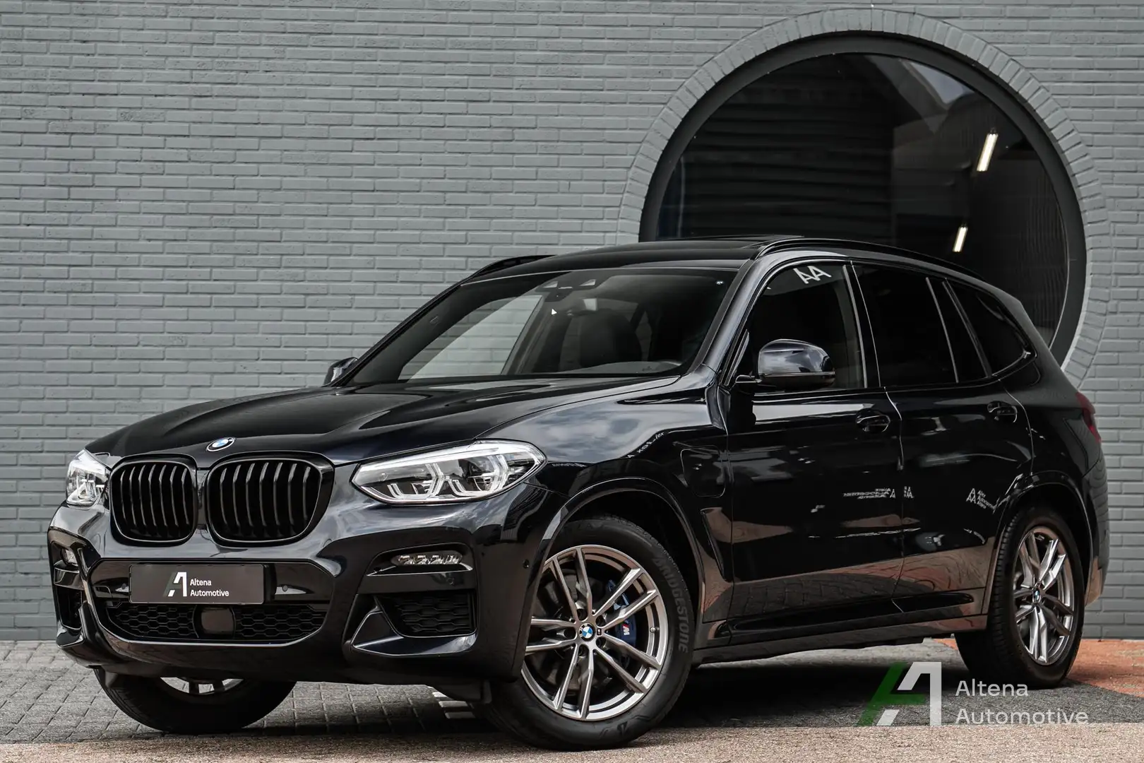 BMW X3 xDrive30e High Executive M sport, Panoramadak, Har Noir - 1
