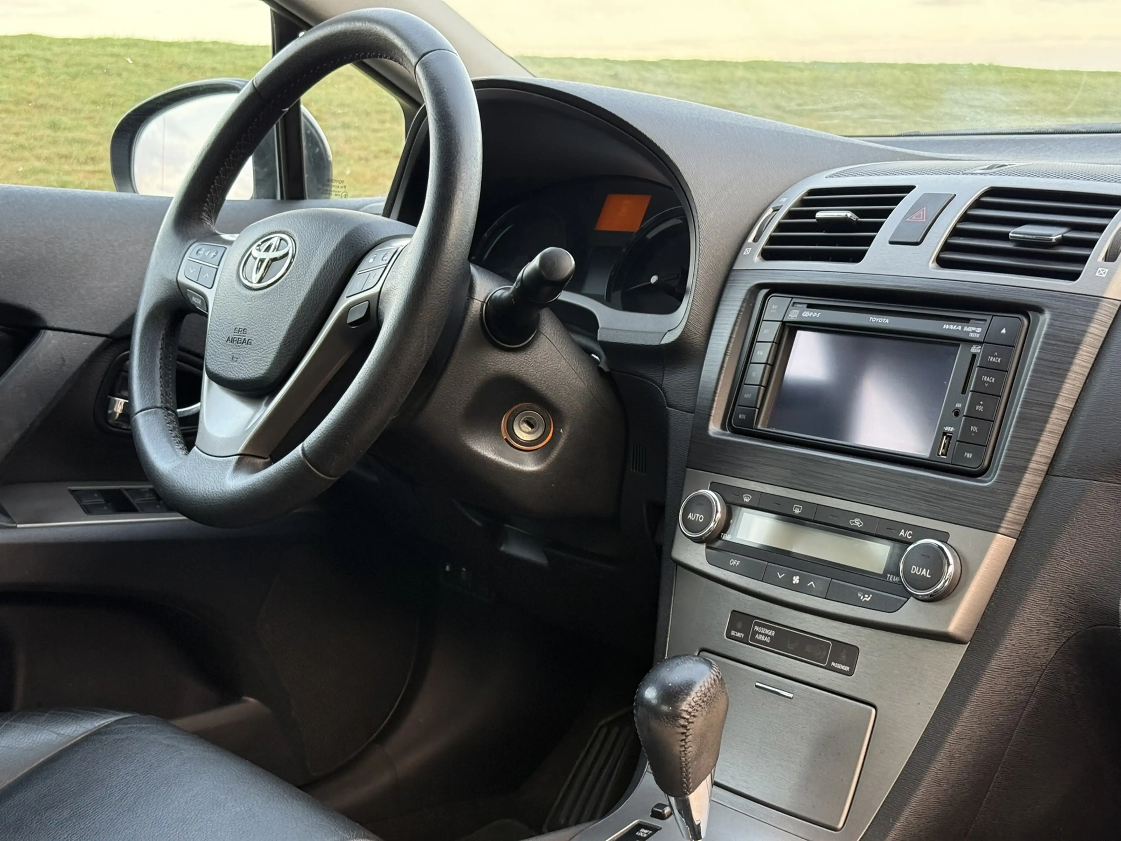 Toyota Avensis 1.8 VVTi Business | Navi | Automaat | Leder | Blue — photo 6