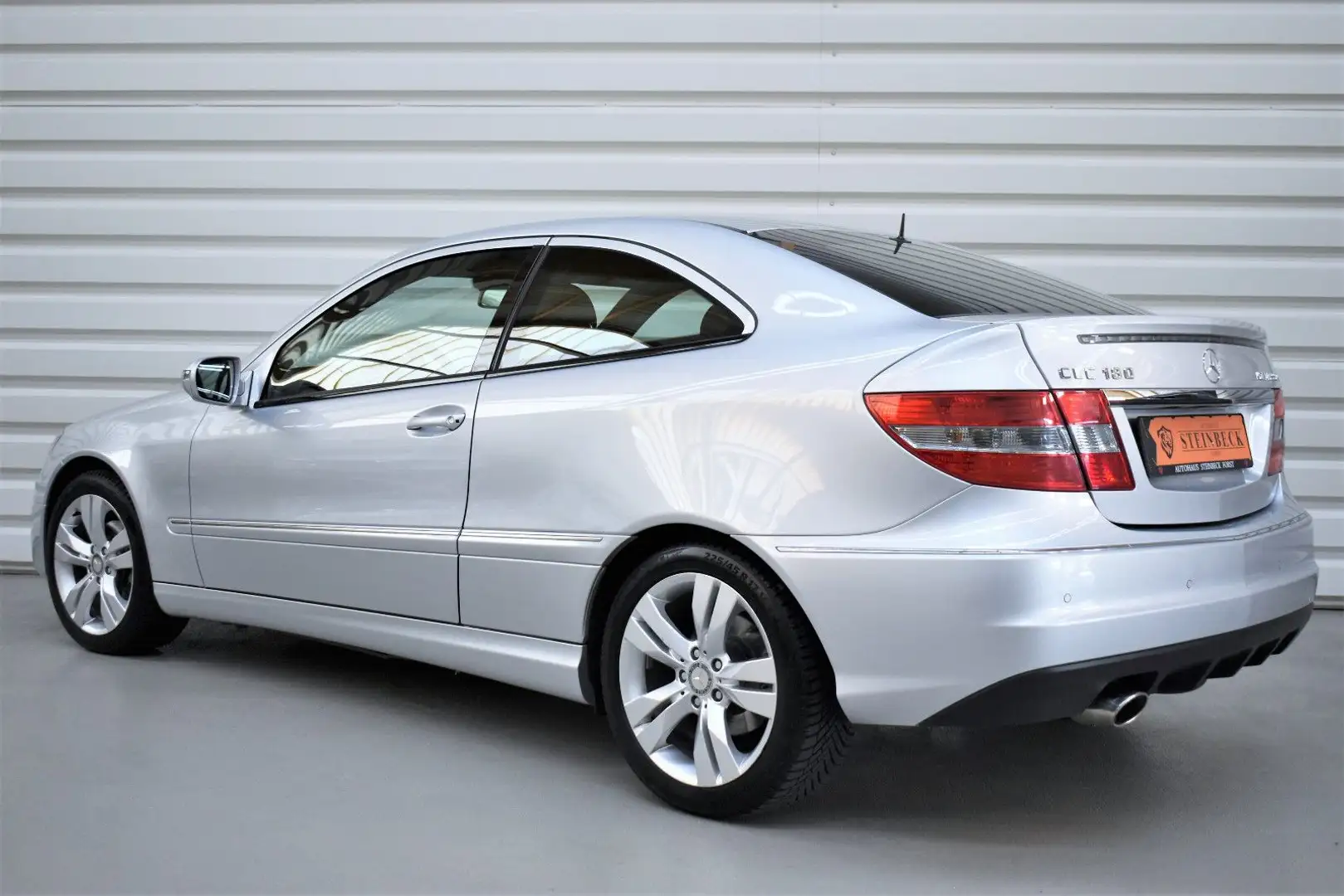 Mercedes-Benz CLC CLC180 Sport+Automatik+Navi+Xenon+Nur 23.500KM Silber - 2