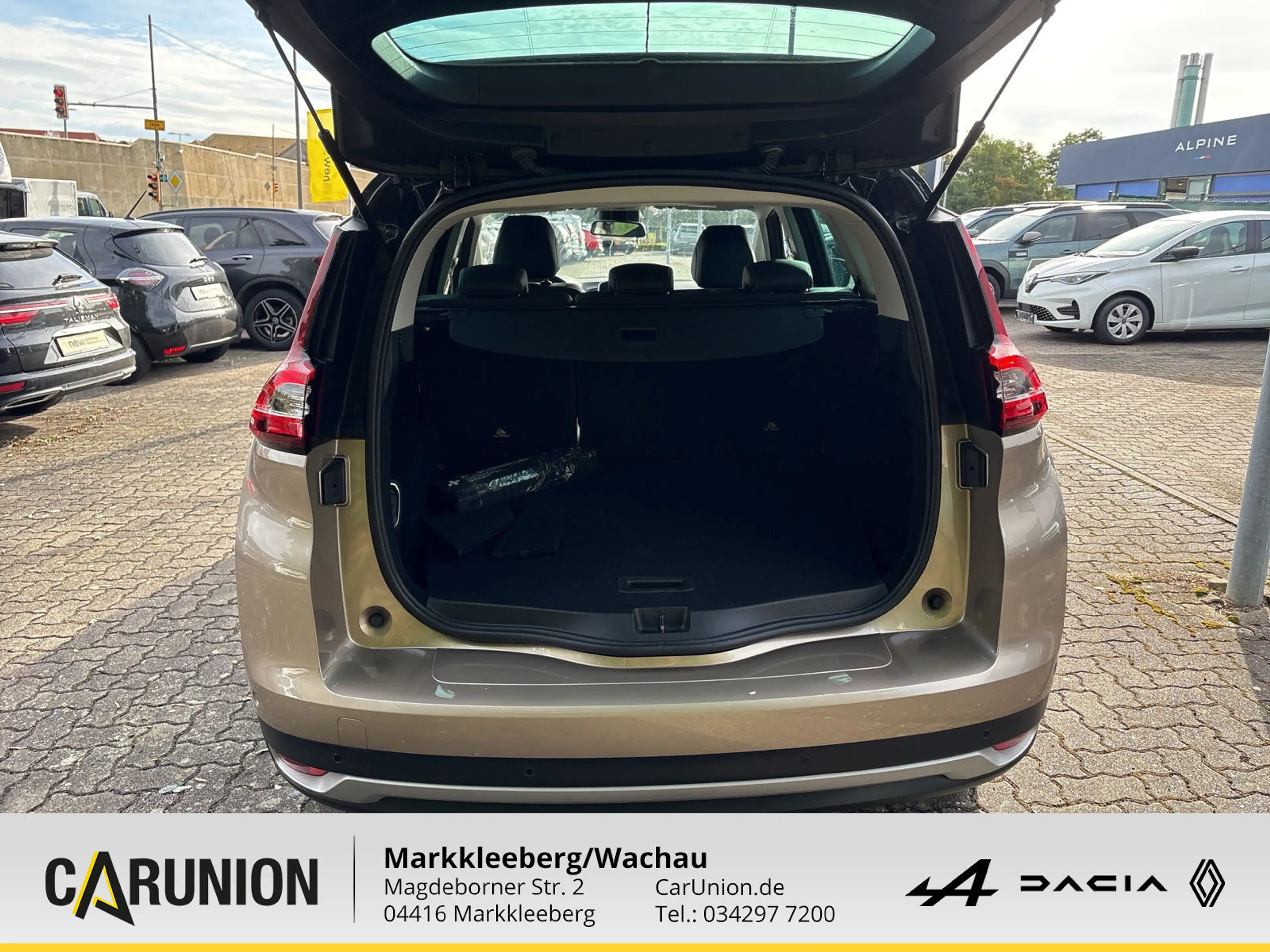 Renault Grand Scenic Scenic Bose Edition TCe 140 EDC GPF — photo 11
