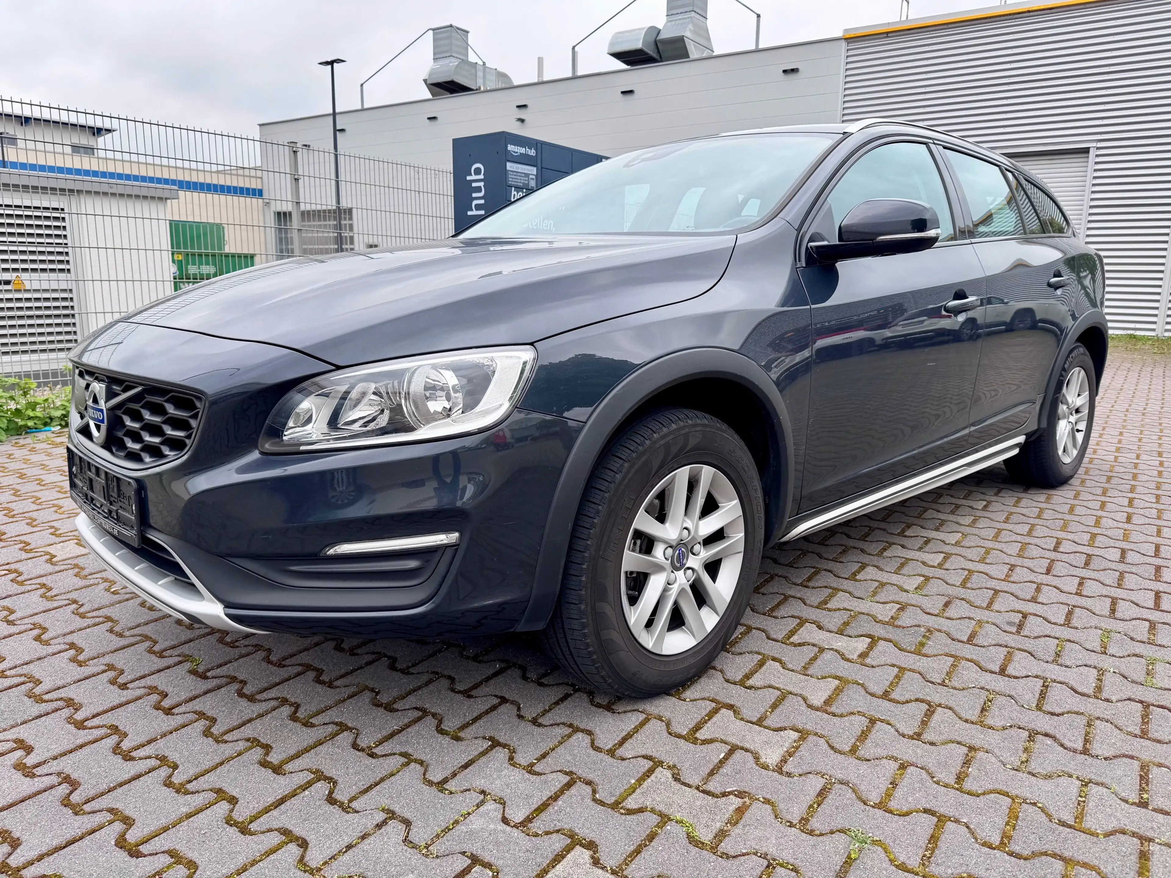 Volvo V60 Cross Country V60 D3 Cross Country Aut. - NAVI + LED + SHD + PDC