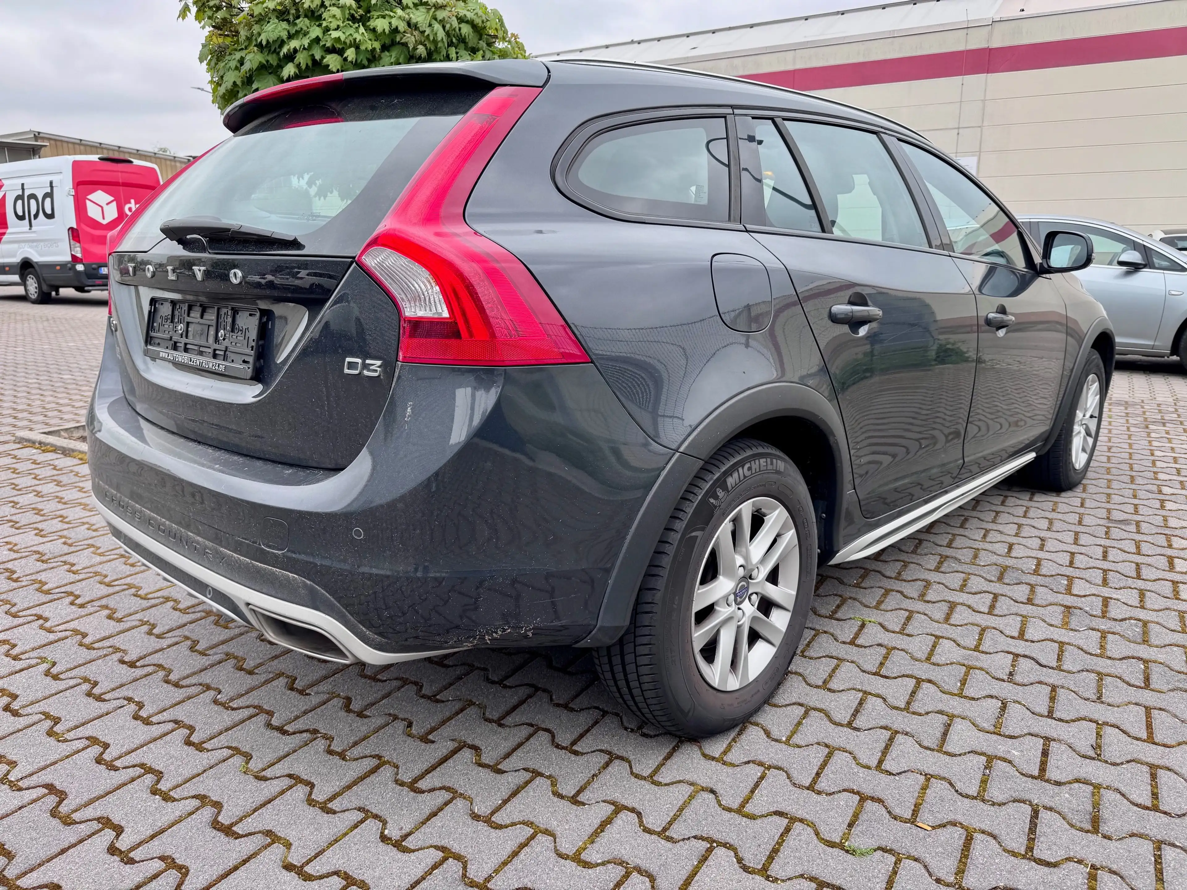 Volvo V60 Cross Country V60 D3 Cross Country Aut. - NAVI + LED + SHD + PDC — photo 4