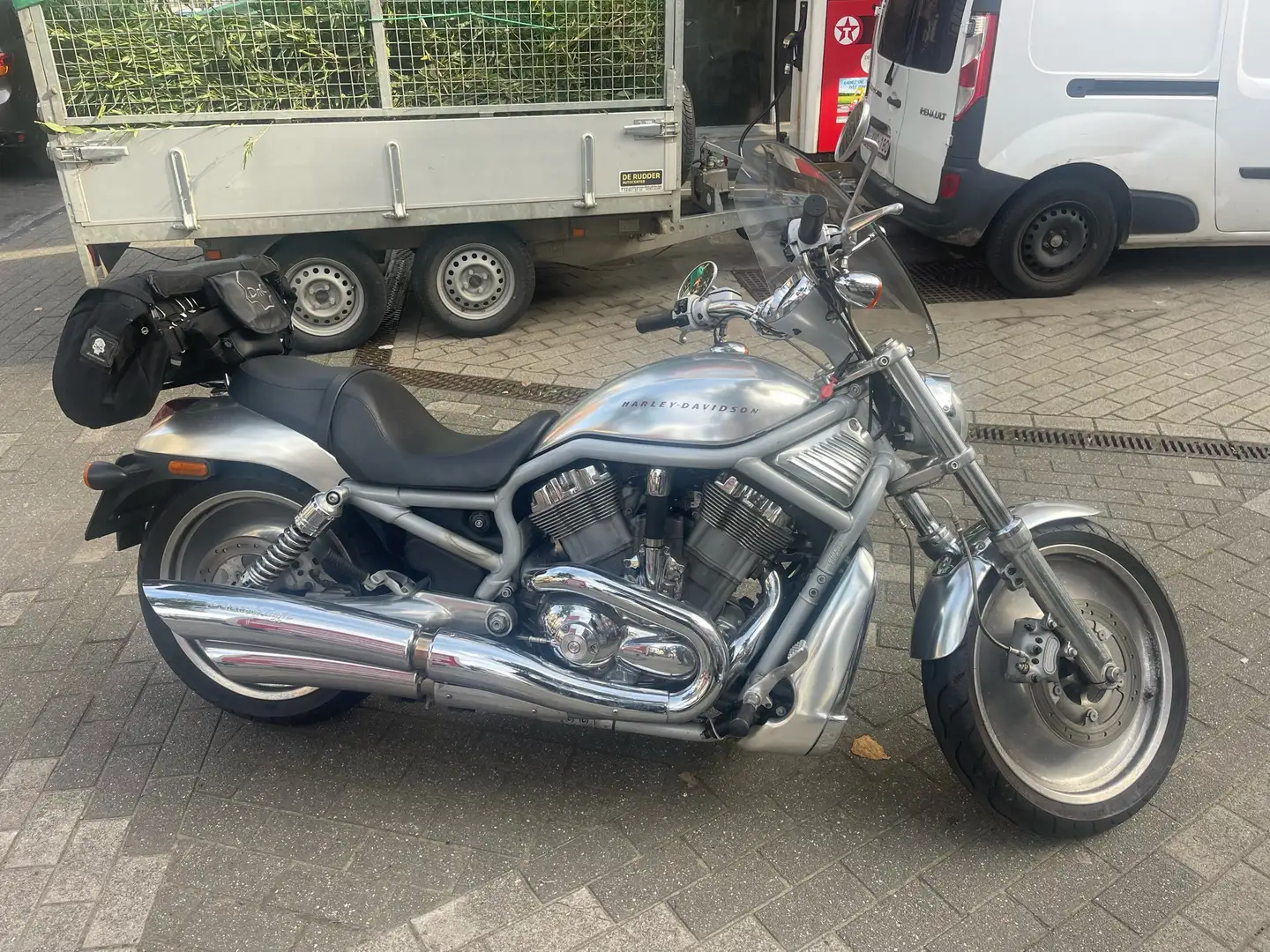 Harley-Davidson V-Rod Сірий - 1