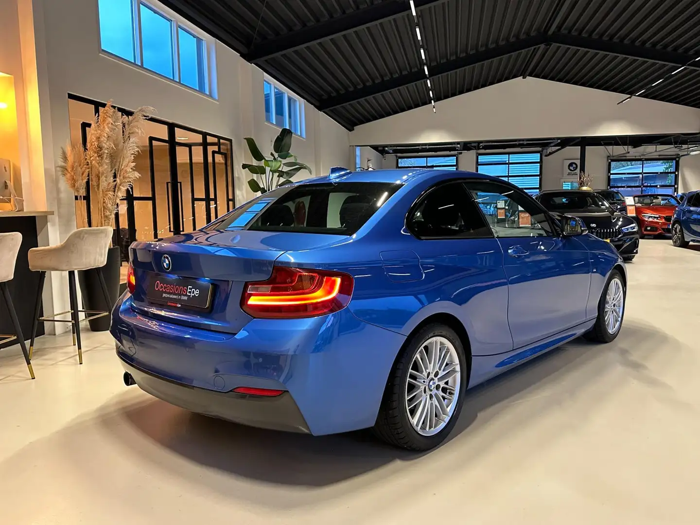 BMW 218 2-Serie Coupé 218i M Sport Shadowline Estorilblauw Bleu - 2