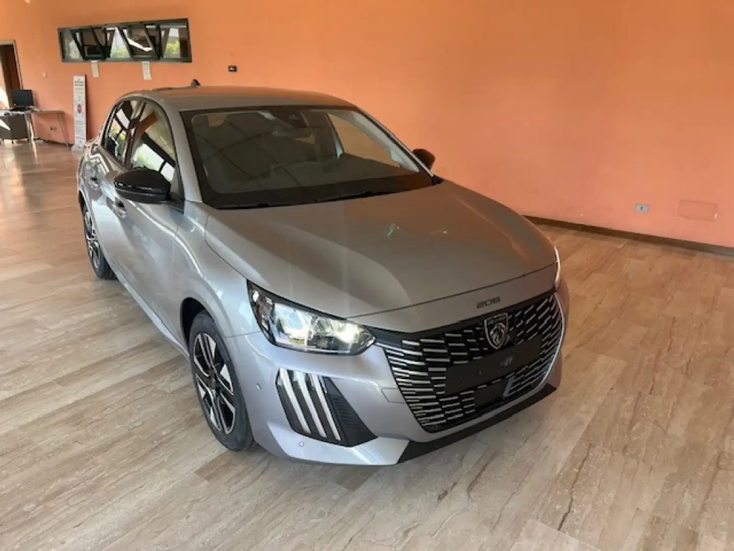 Peugeot 208 Hybrid 136e-DCS6Allure INCENTIVO REGIONE LOMBARDIA Grigio - 2