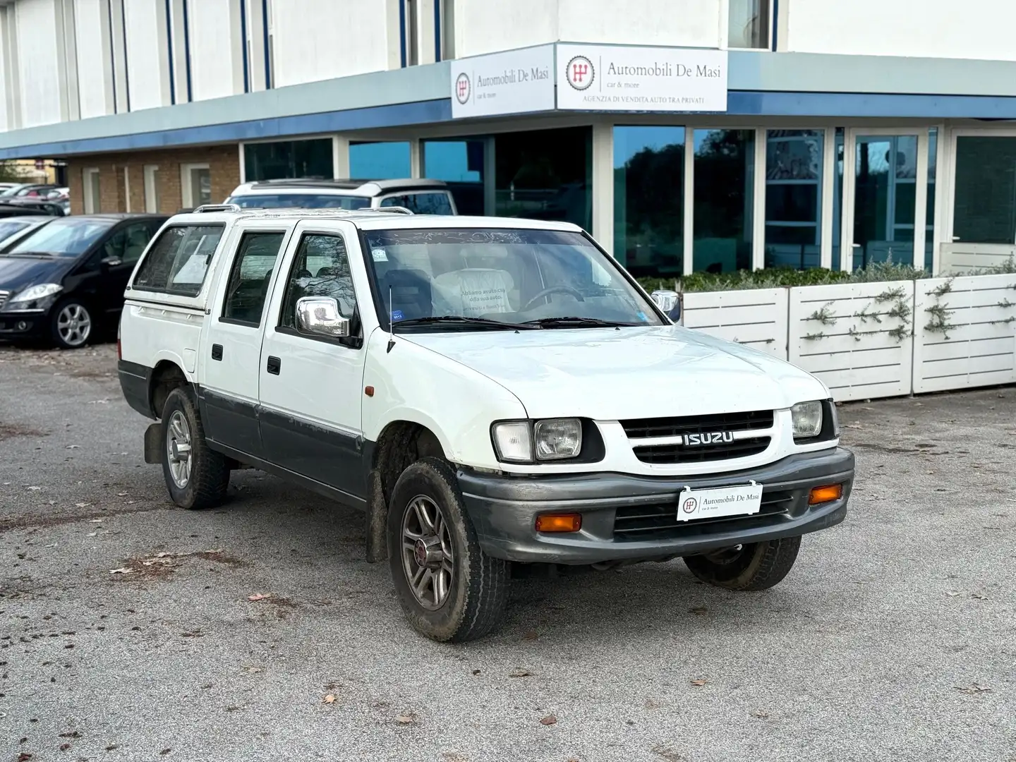 Isuzu PICK UP 3.1 td Crew Cab LS c/2airbag Weiß - 2