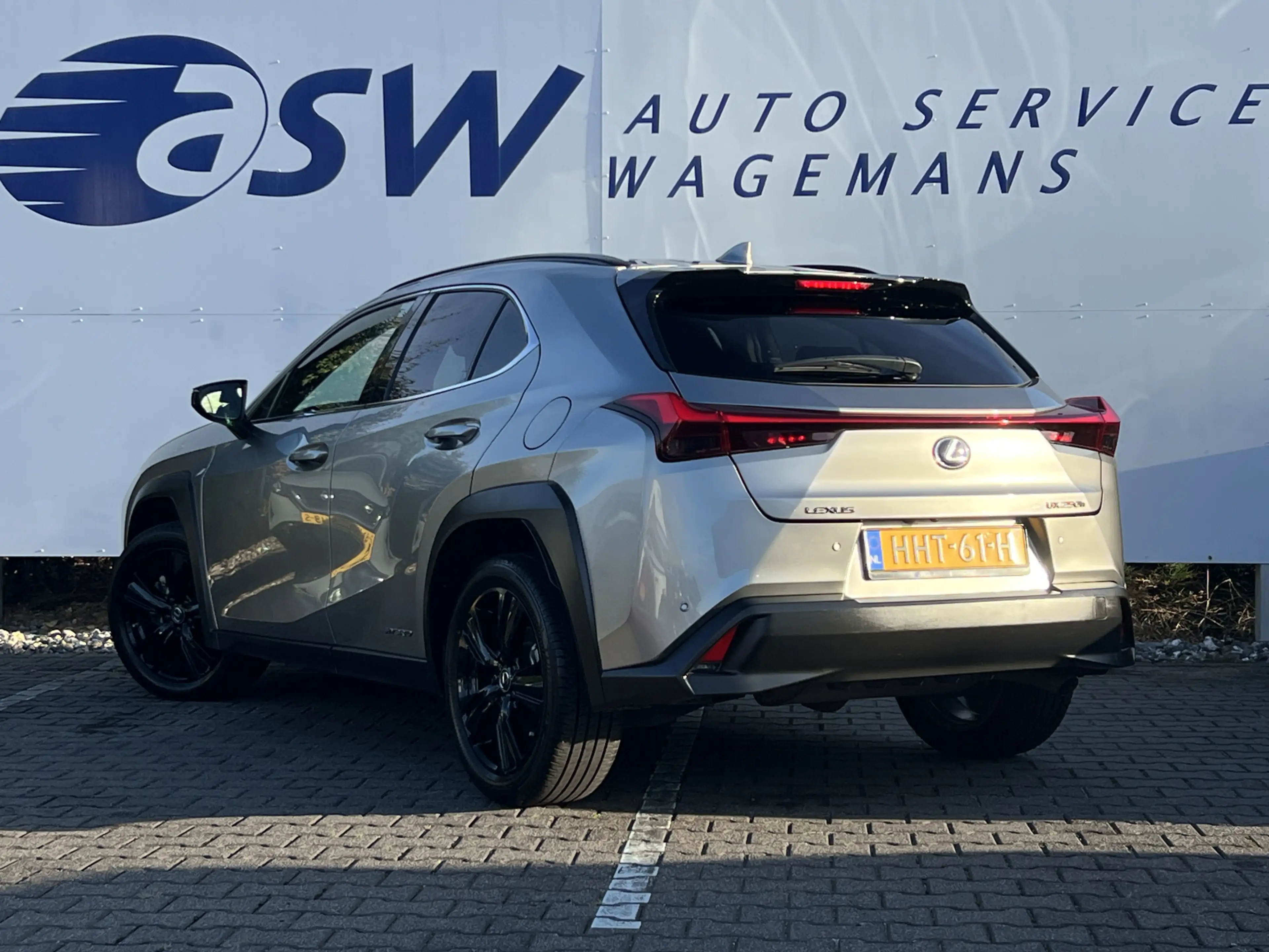 Lexus UX 250h Style+ Edition | ACC | Carplay | LED | 18 inch — photo 4