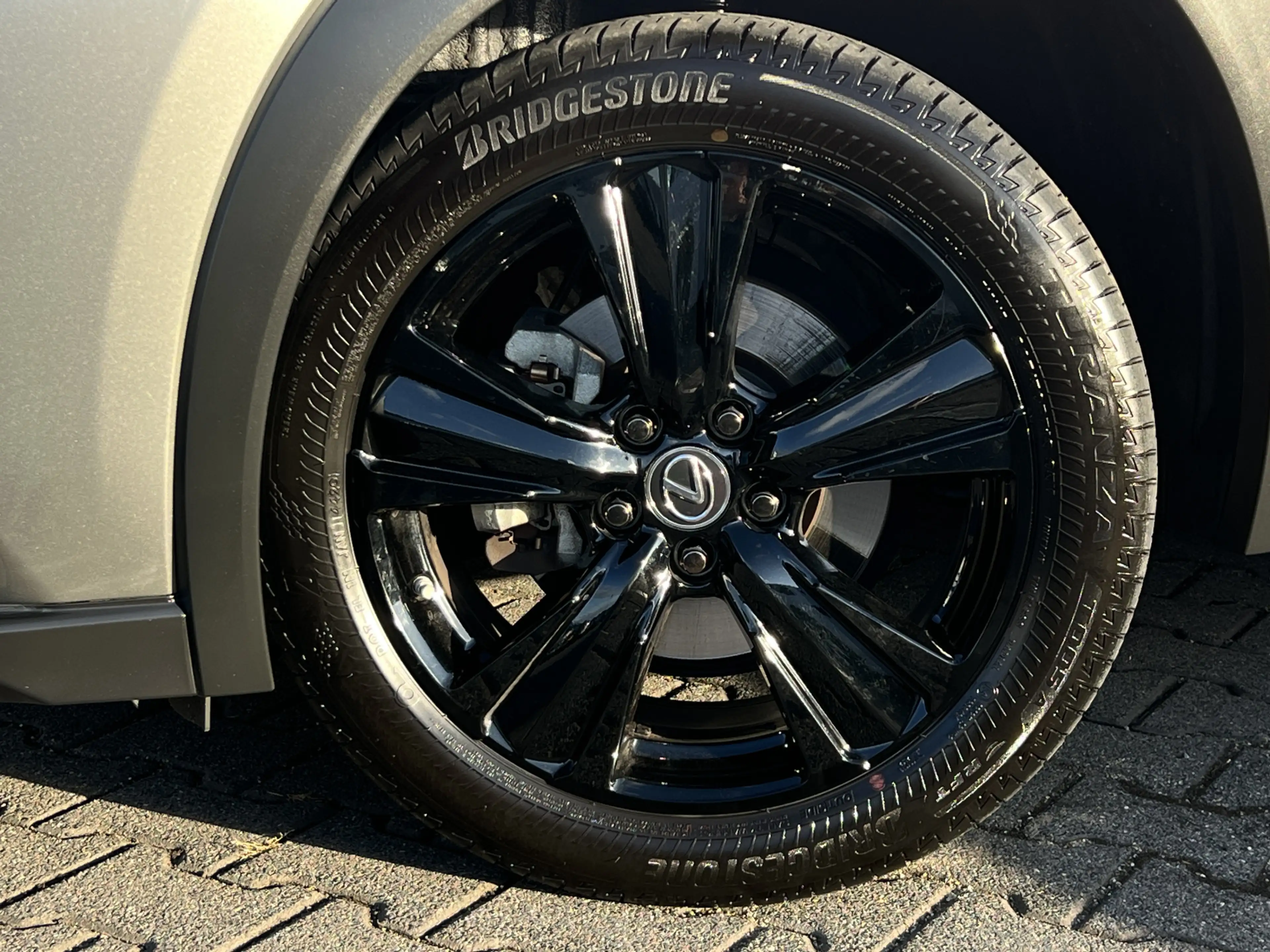 Lexus UX 250h Style+ Edition | ACC | Carplay | LED | 18 inch — photo 7