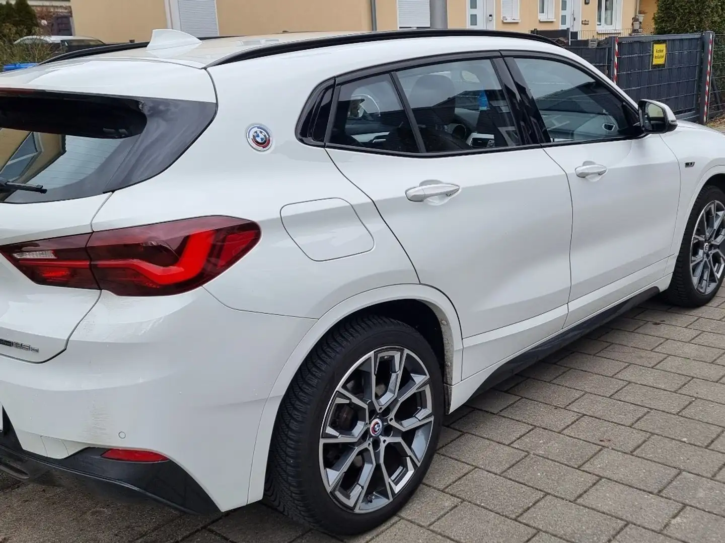 BMW X2 xDrive25e Edition M Mesh - 1