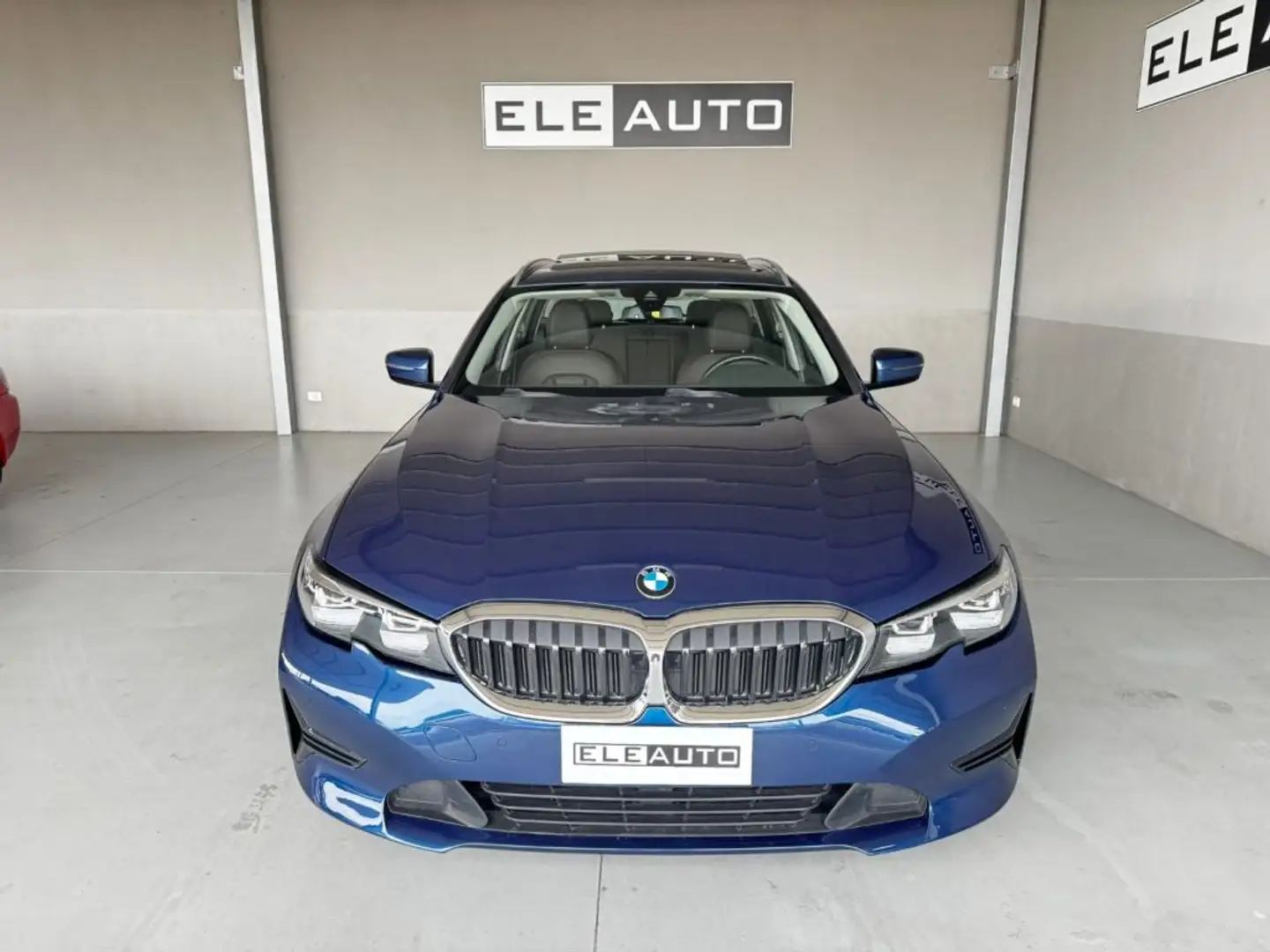 BMW 330 e xDrive Touring Sport Tetto Apr - Pelle - Iva esp Azul - 2
