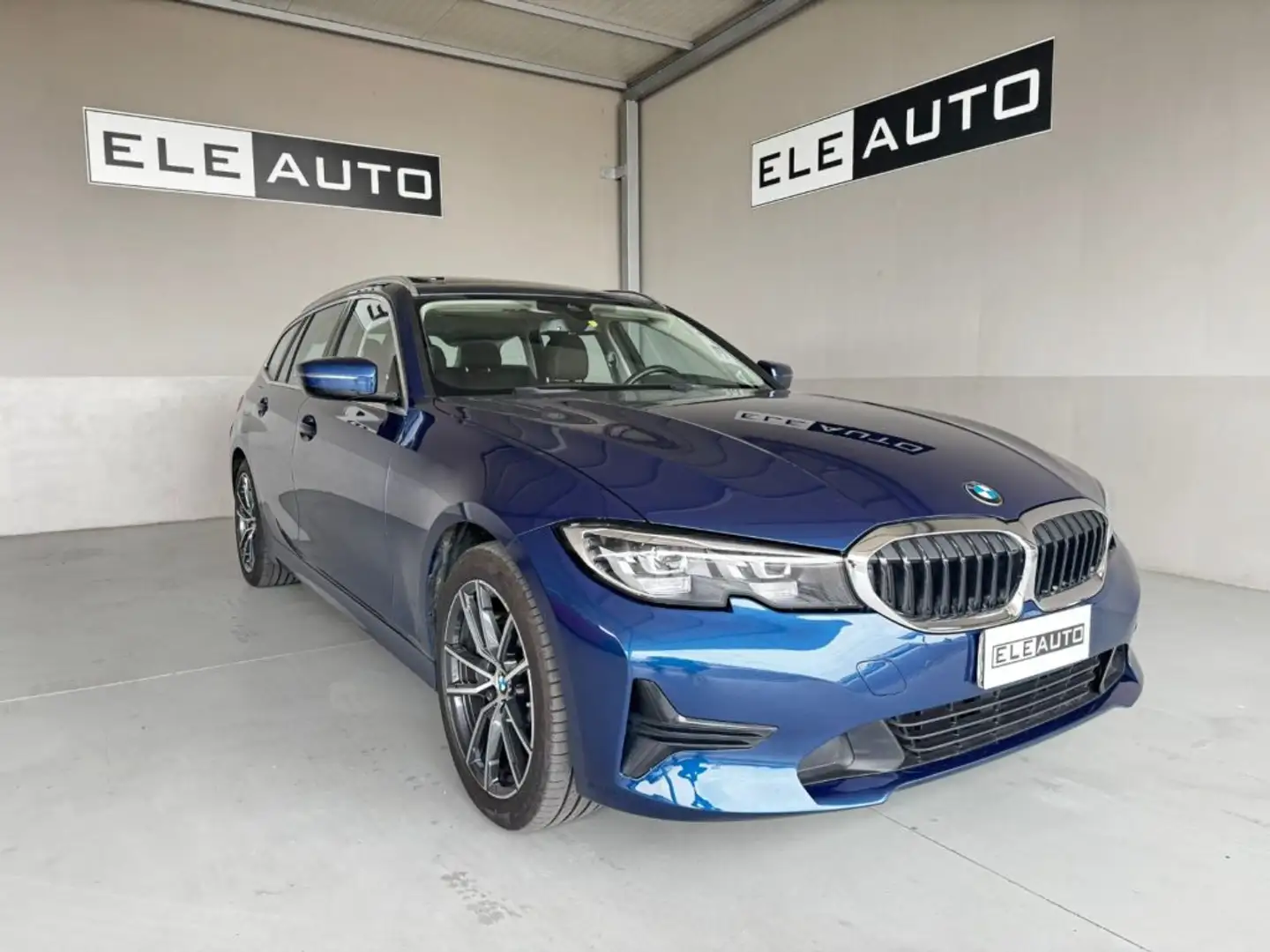 BMW 330 e xDrive Touring Sport Tetto Apr - Pelle - Iva esp Azul - 1