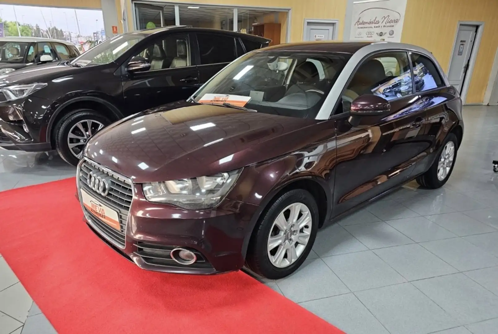 Audi A1 1.6TDI Ambition S-Tronic 90 Marrón - 1