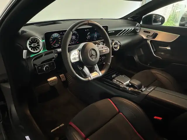 Mercedes-Benz CLA view 9