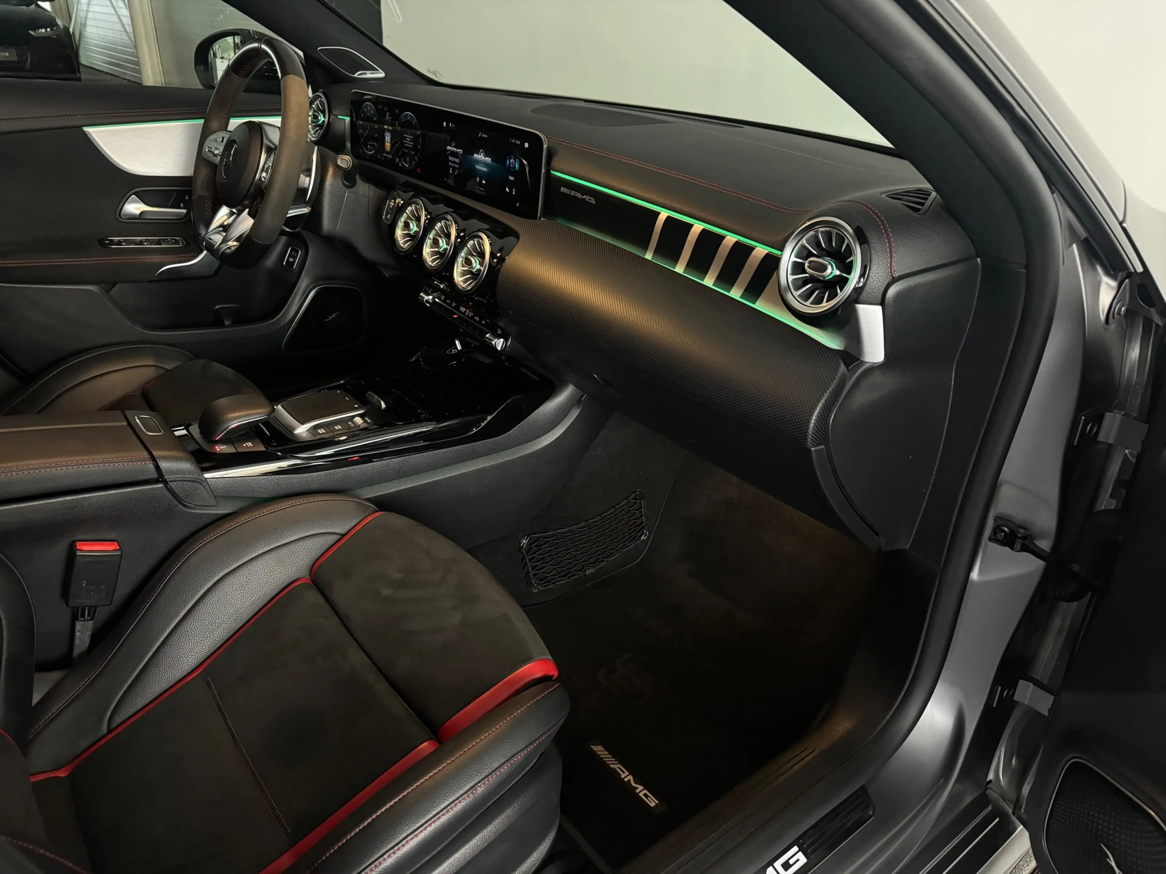 Mercedes-Benz CLA 45 AMG S 4MATIC+ Pano|Memory|Magno|Burmester|Sfeer — photo 41