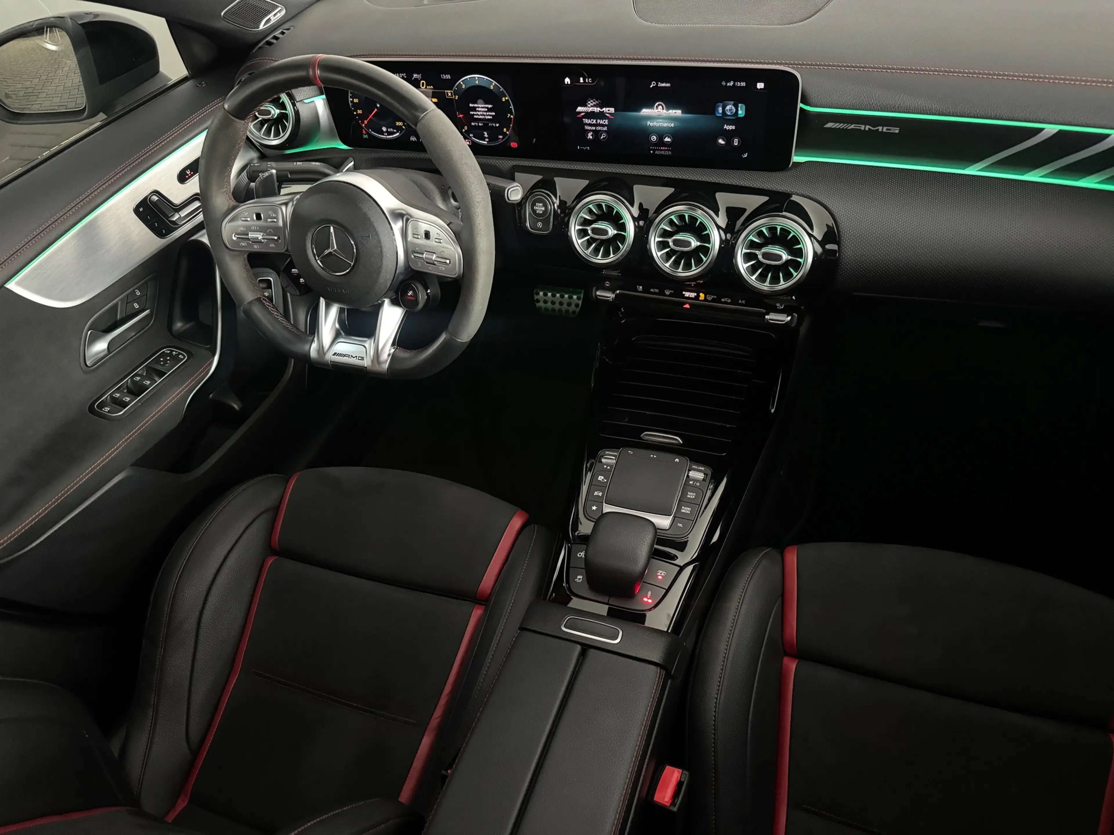 Mercedes-Benz CLA 45 AMG S 4MATIC+ Pano|Memory|Magno|Burmester|Sfeer — photo 38