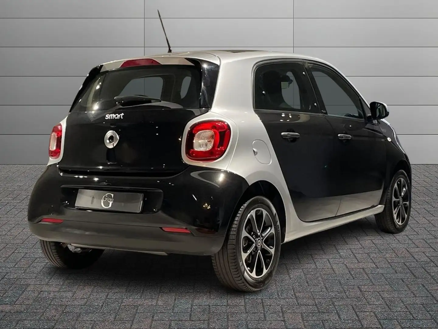 smart forFour 1.0 Youngster 71cv c/S.S. Noir - 2