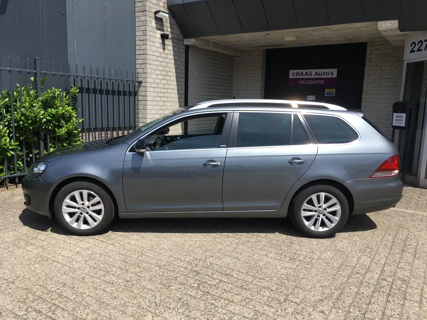 Volkswagen Golf Variant 1.2 TSI Style BlueMotion / CLIMATE / NETTE STAAT / Grijs - 2